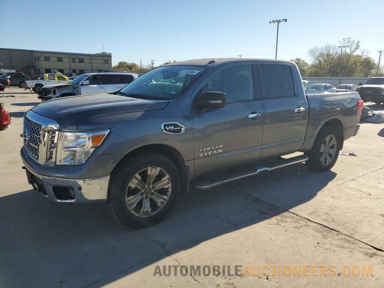 1N6AA1E59HN546724 NISSAN TITAN 2017