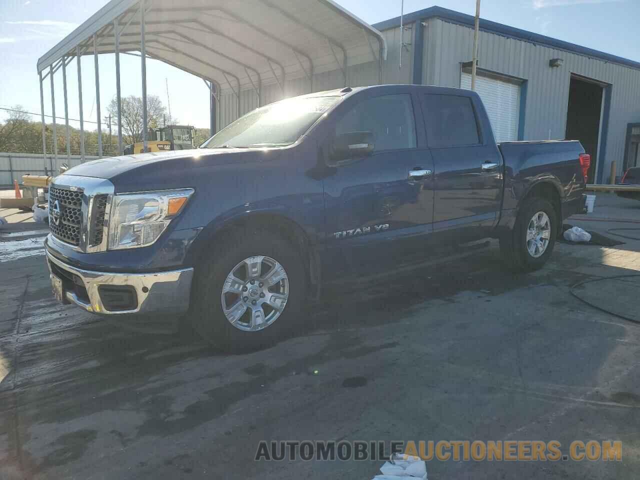 1N6AA1E60JN545833 NISSAN TITAN 2018