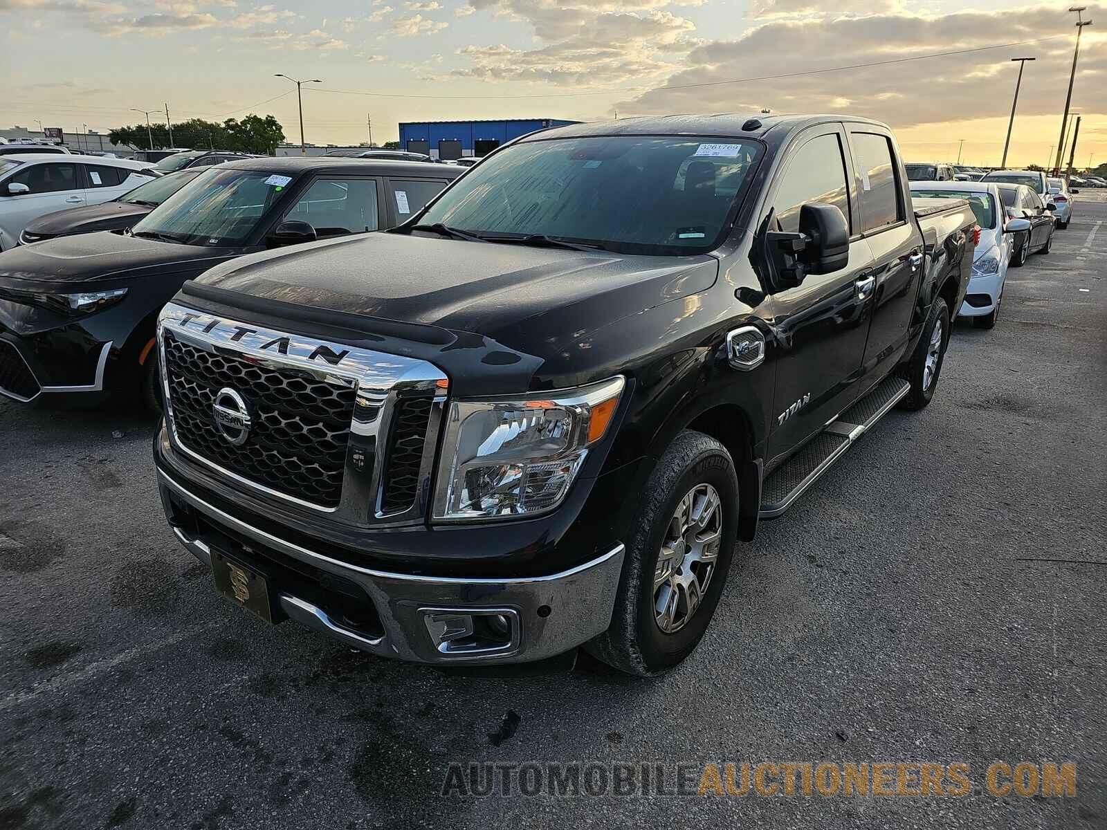 1N6AA1E61HN557628 Nissan TITAN 2017