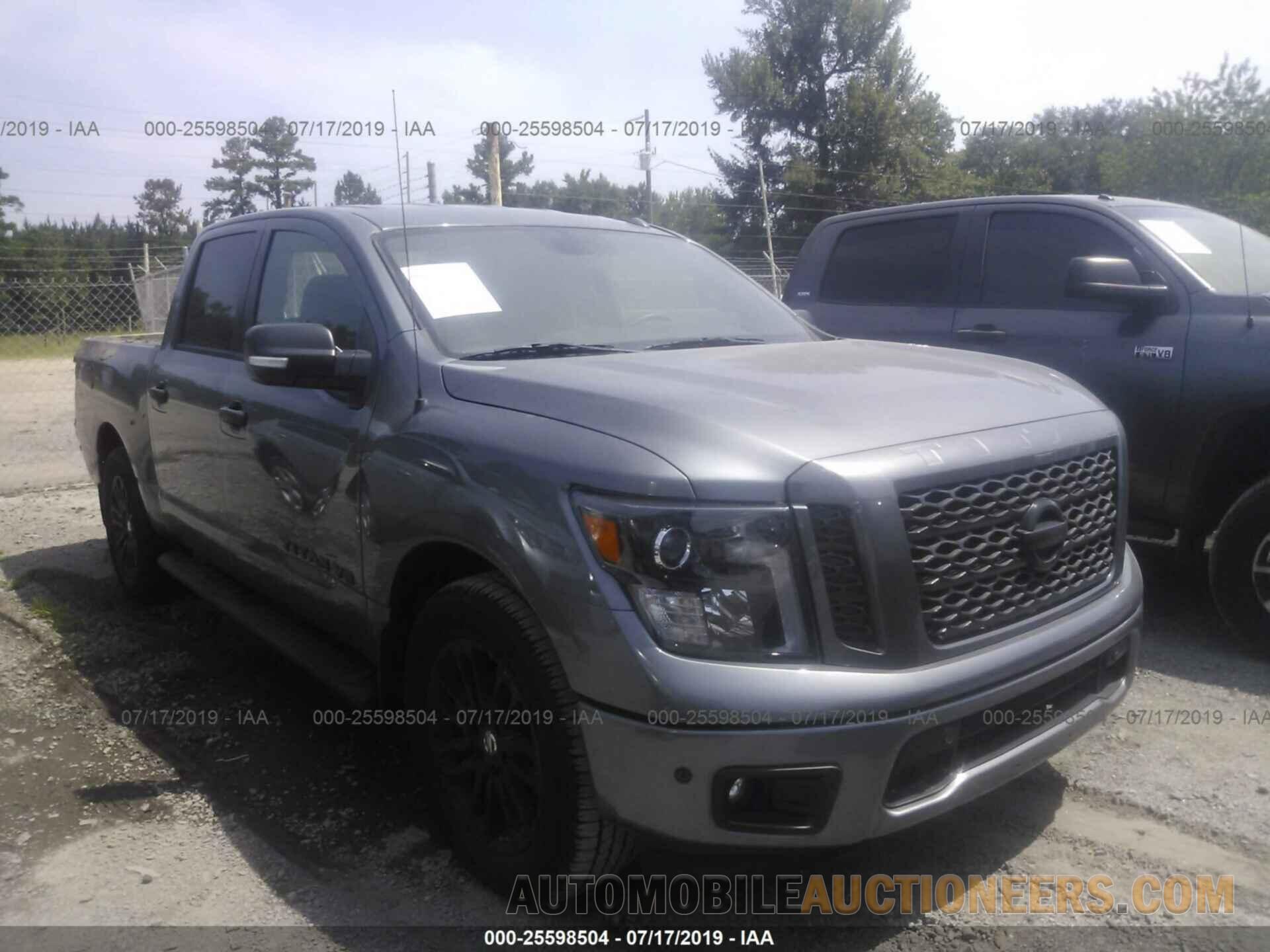 1N6AA1E61JN531195 NISSAN TITAN 2018