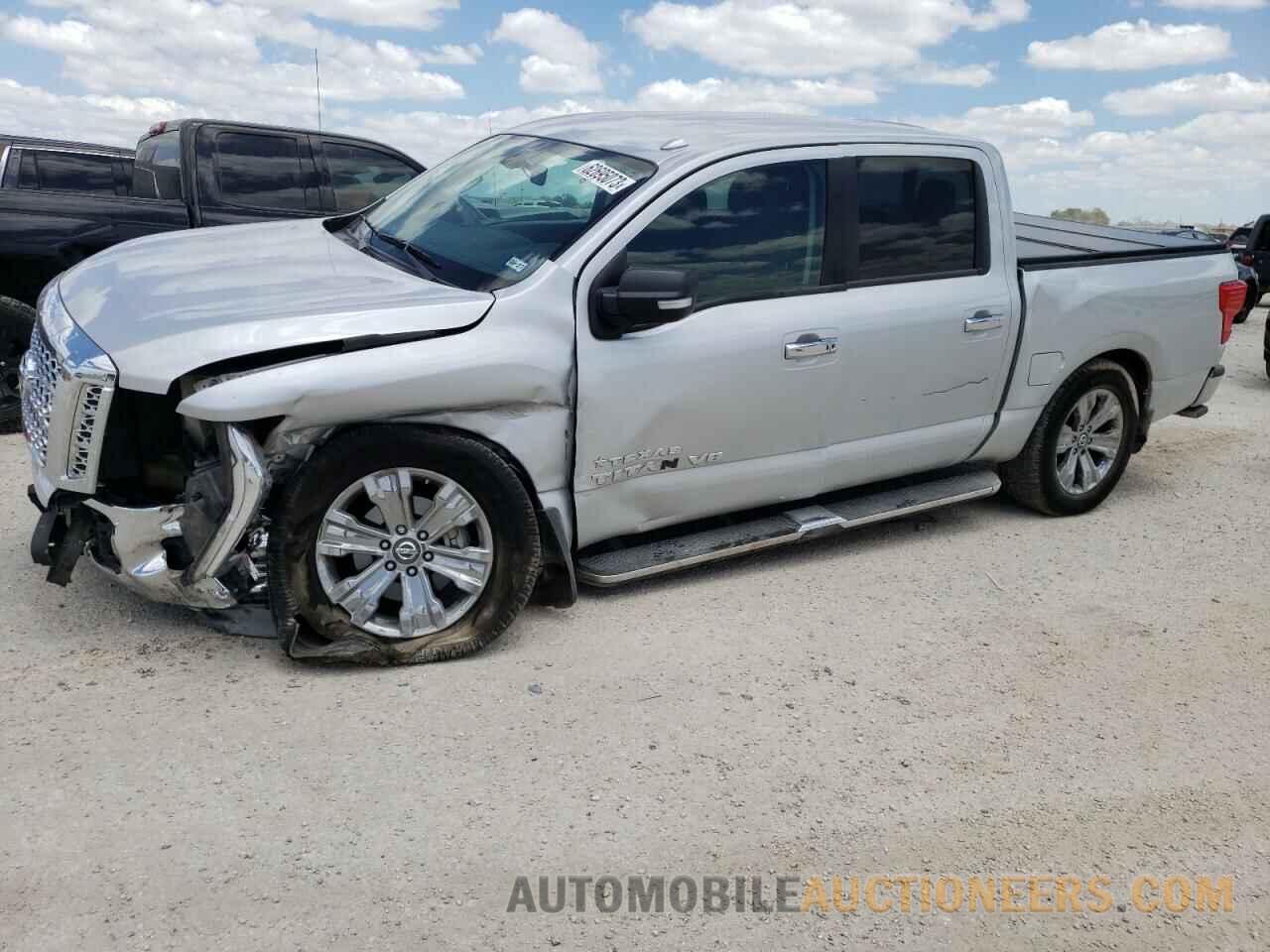 1N6AA1E61JN541886 NISSAN TITAN 2018