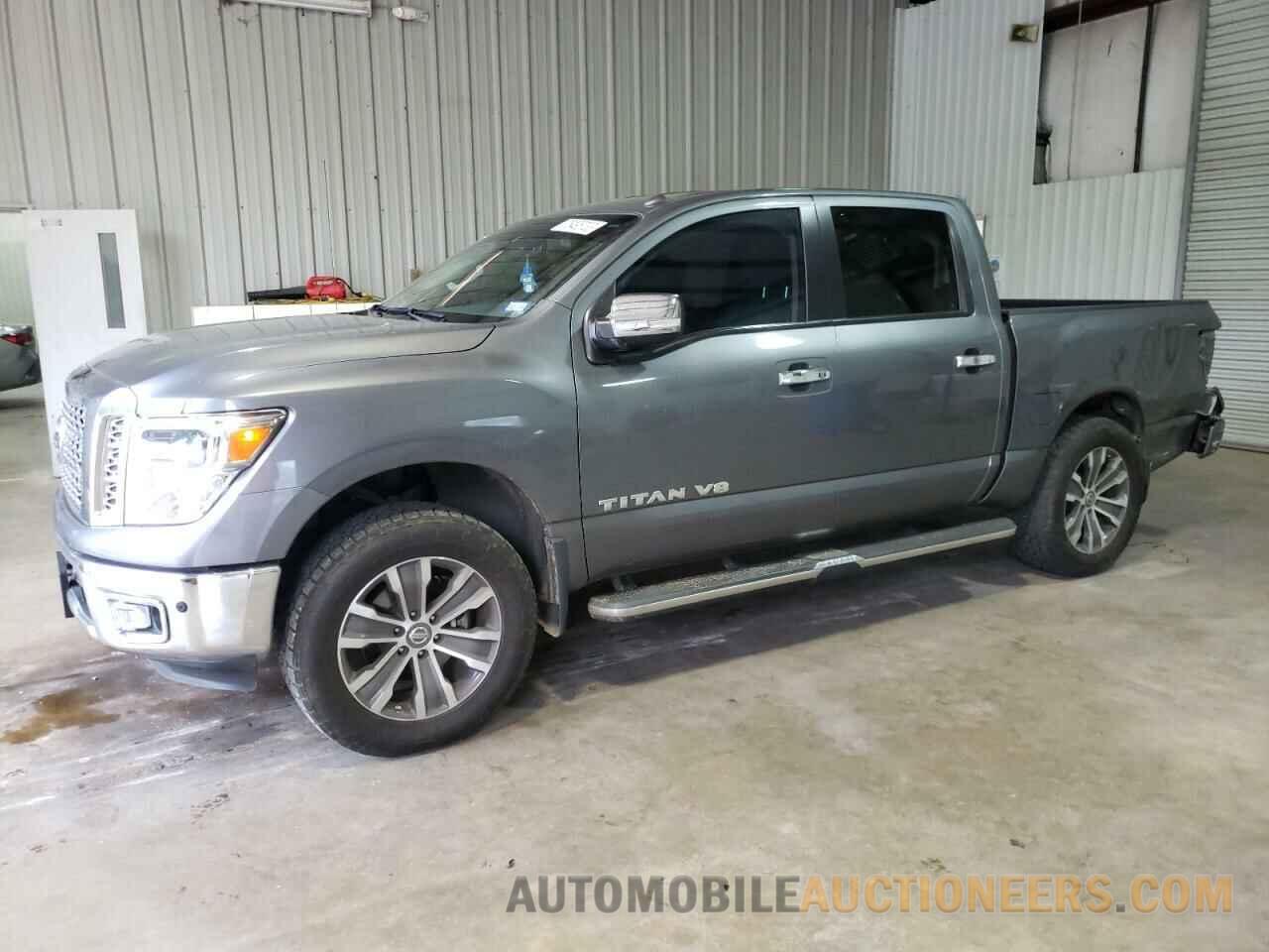 1N6AA1E62JN500957 NISSAN TITAN 2018