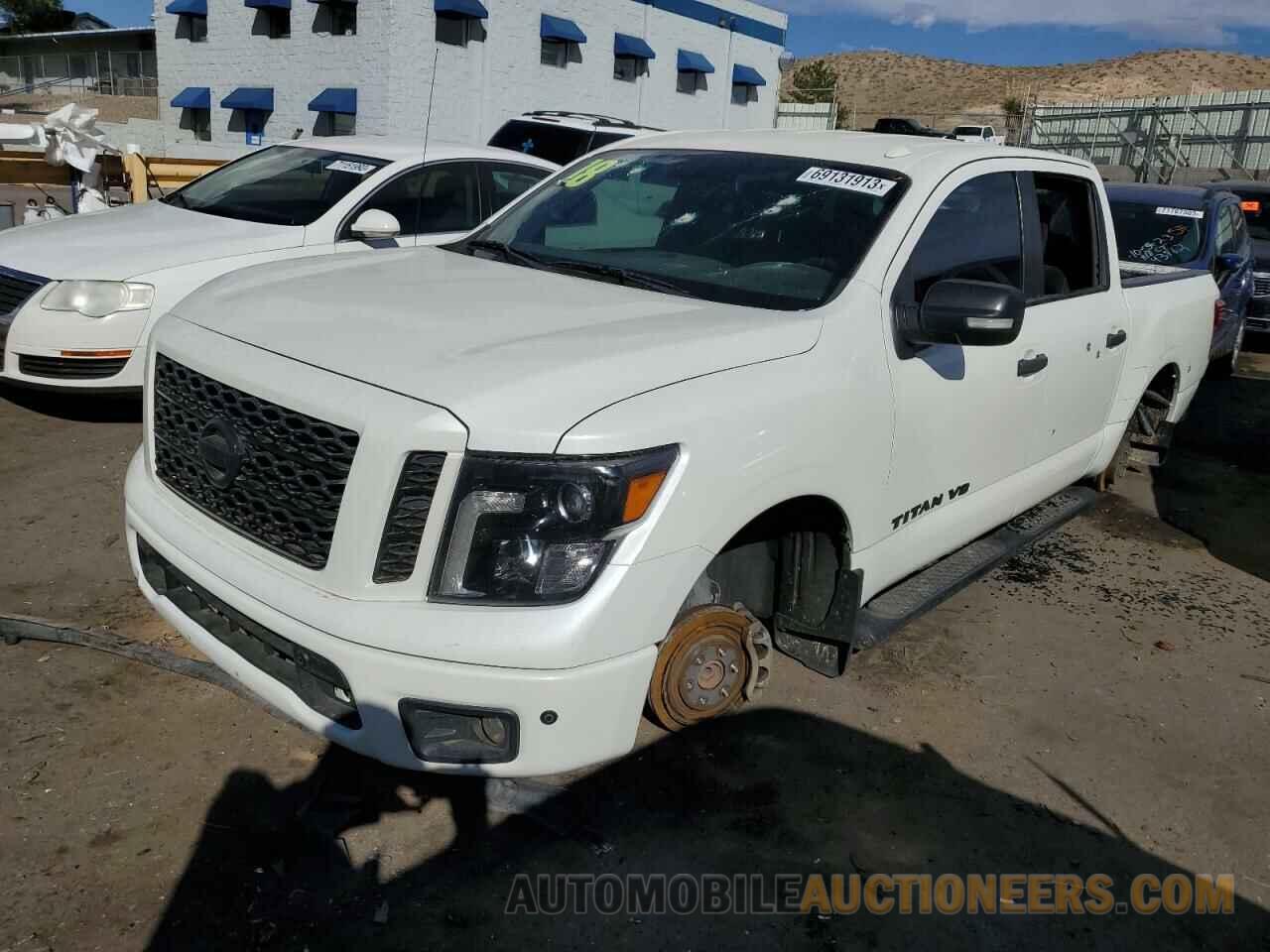 1N6AA1E62JN547289 NISSAN TITAN 2018