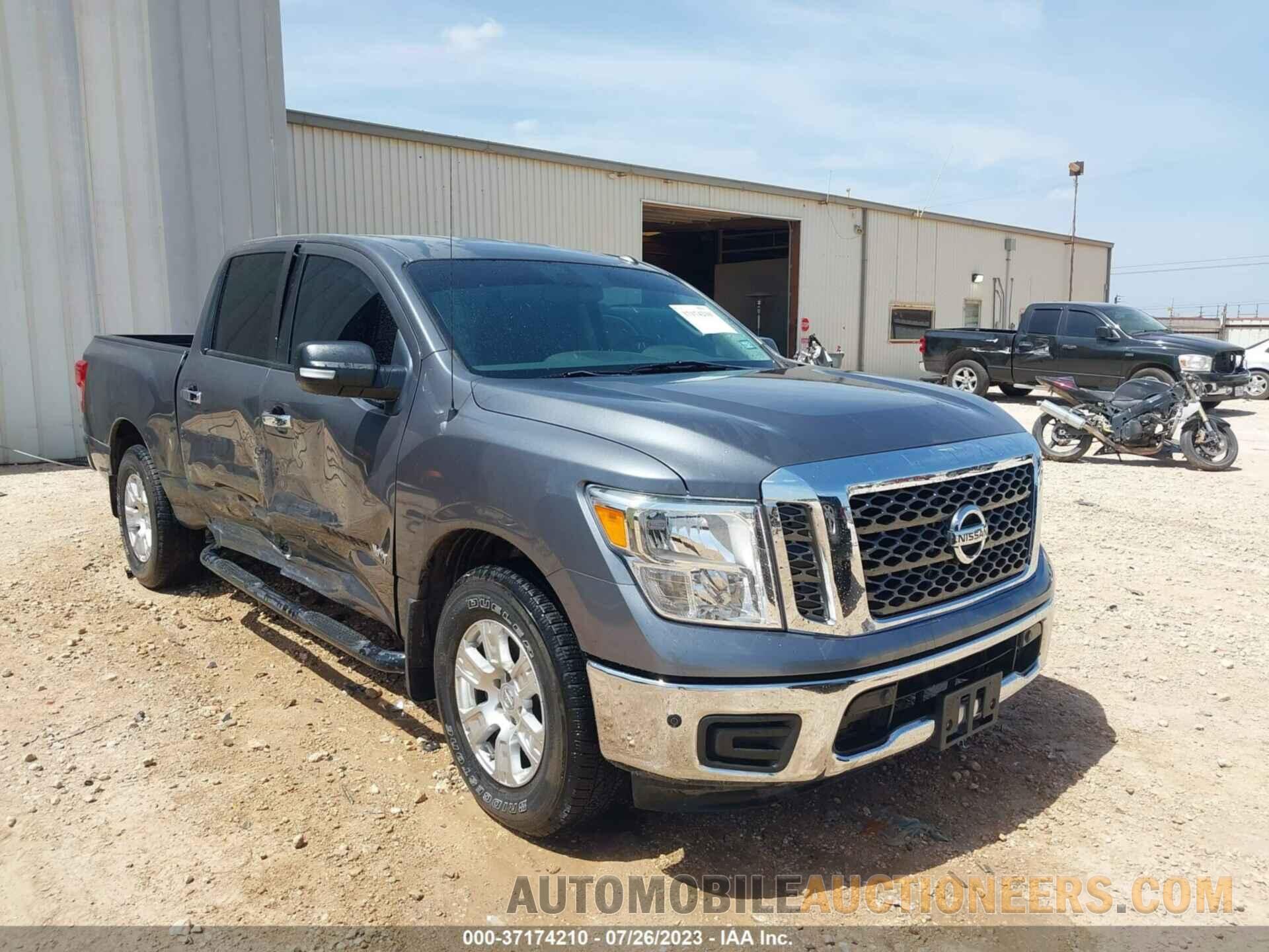 1N6AA1E63JN501762 NISSAN TITAN 2018