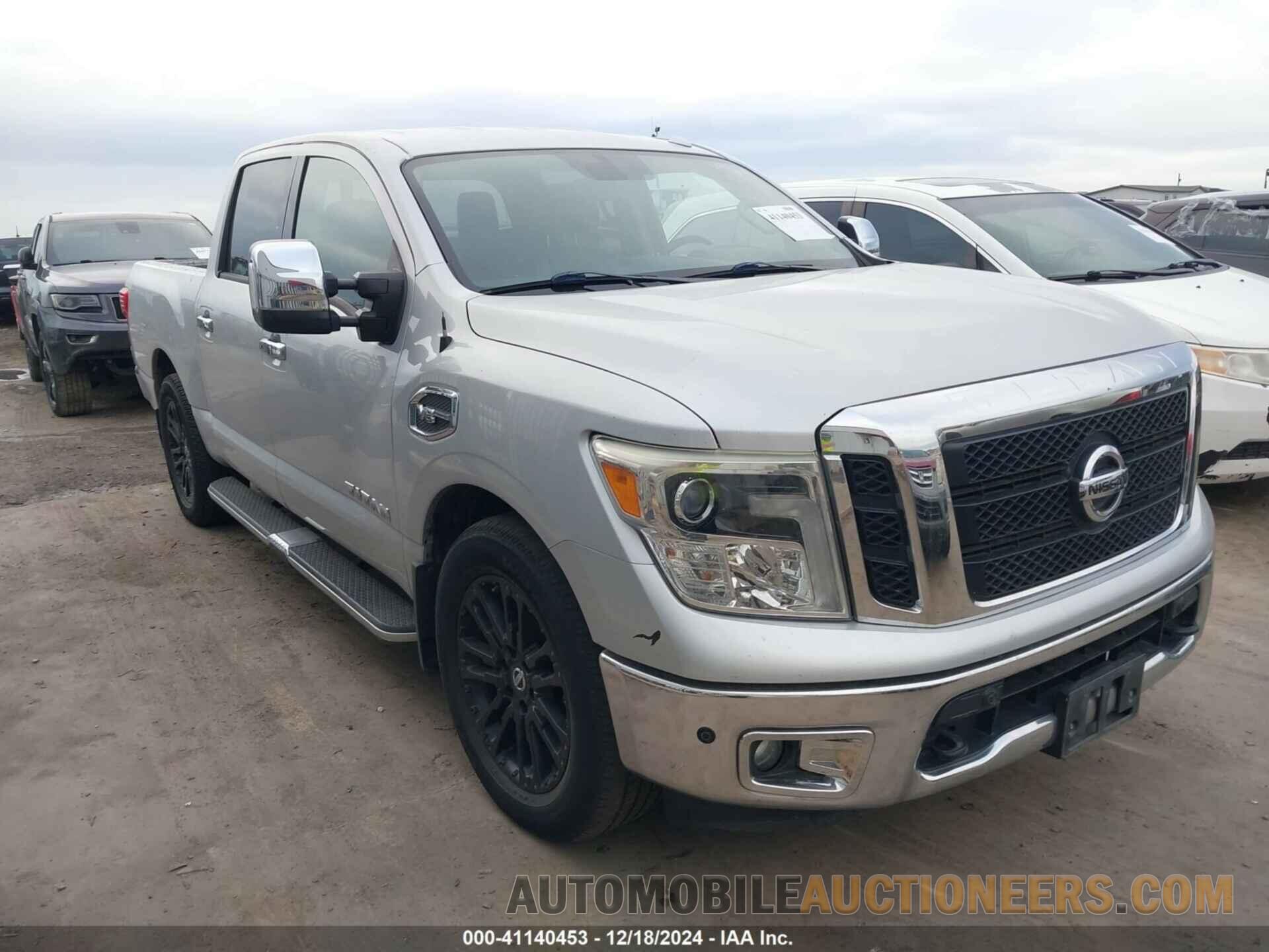 1N6AA1E64HN533386 NISSAN TITAN 2017