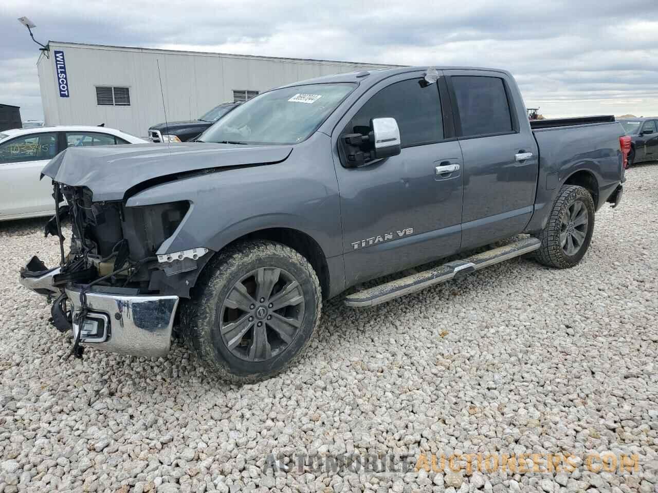 1N6AA1E67JN508018 NISSAN TITAN 2018