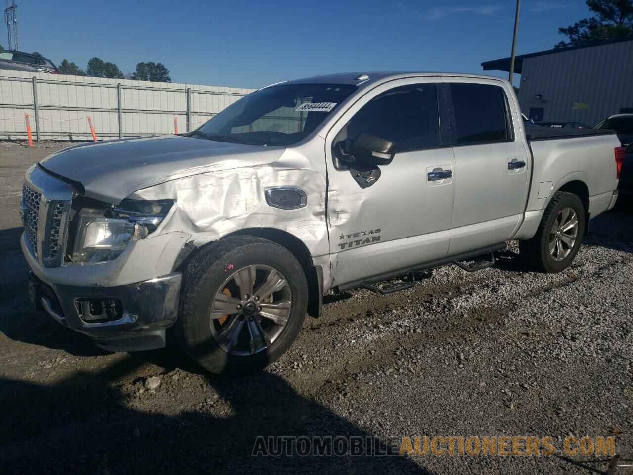 1N6AA1E6XHN527639 NISSAN TITAN 2017