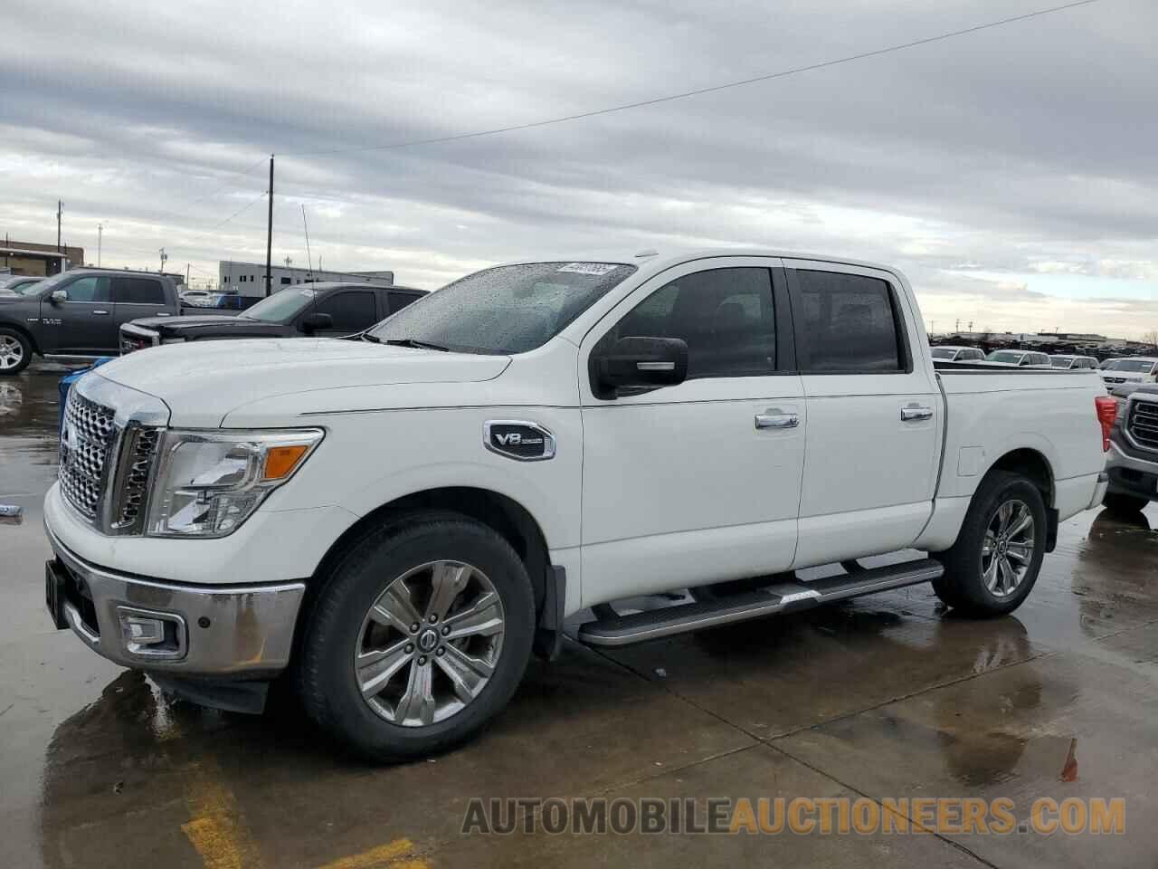 1N6AA1E6XHN531349 NISSAN TITAN 2017