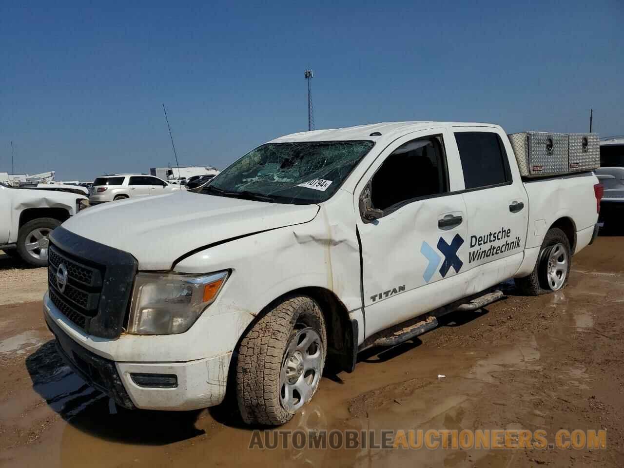 1N6AA1EC3MN508947 NISSAN TITAN 2021