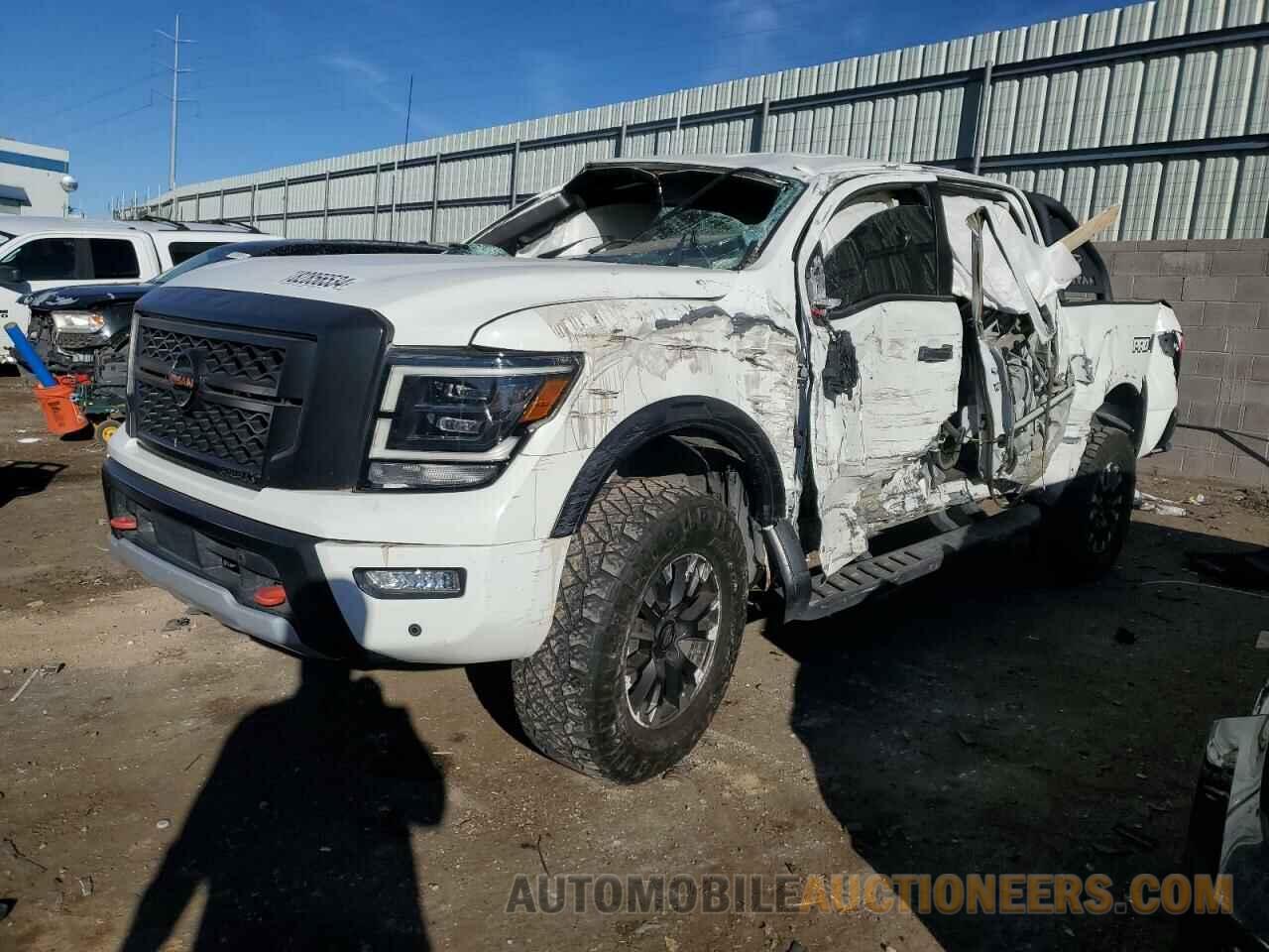 1N6AA1ED8LN501211 NISSAN TITAN 2020