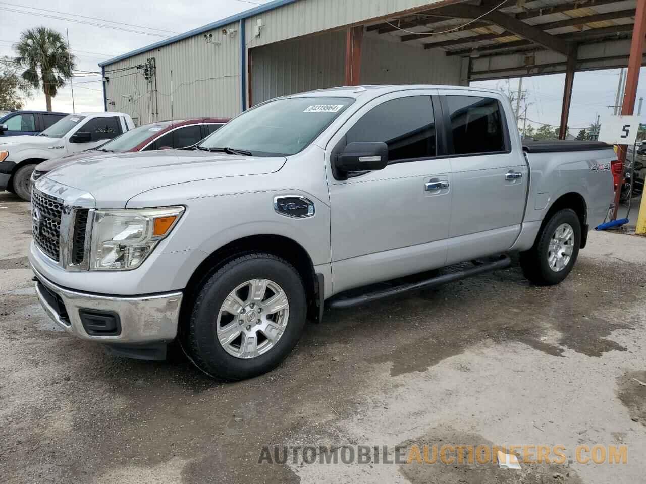 1N6AA1EJ0HN557012 NISSAN TITAN 2017