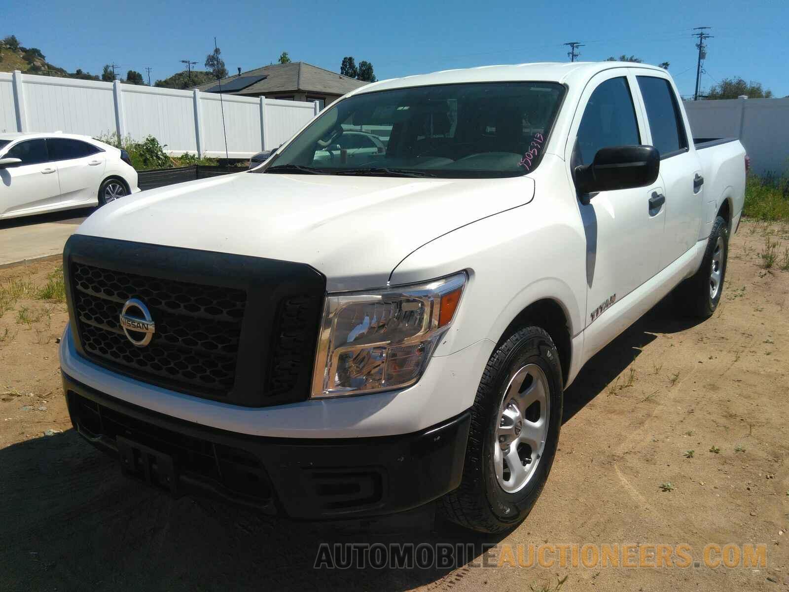 1N6AA1EK1HN570487 Nissan TITAN 2017