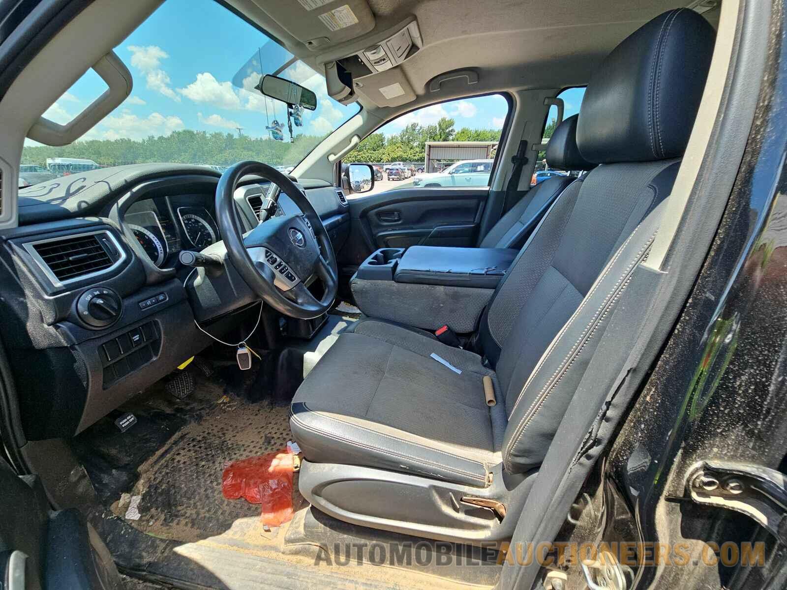 1N6AA1EK2KN533827 Nissan TITAN 2019