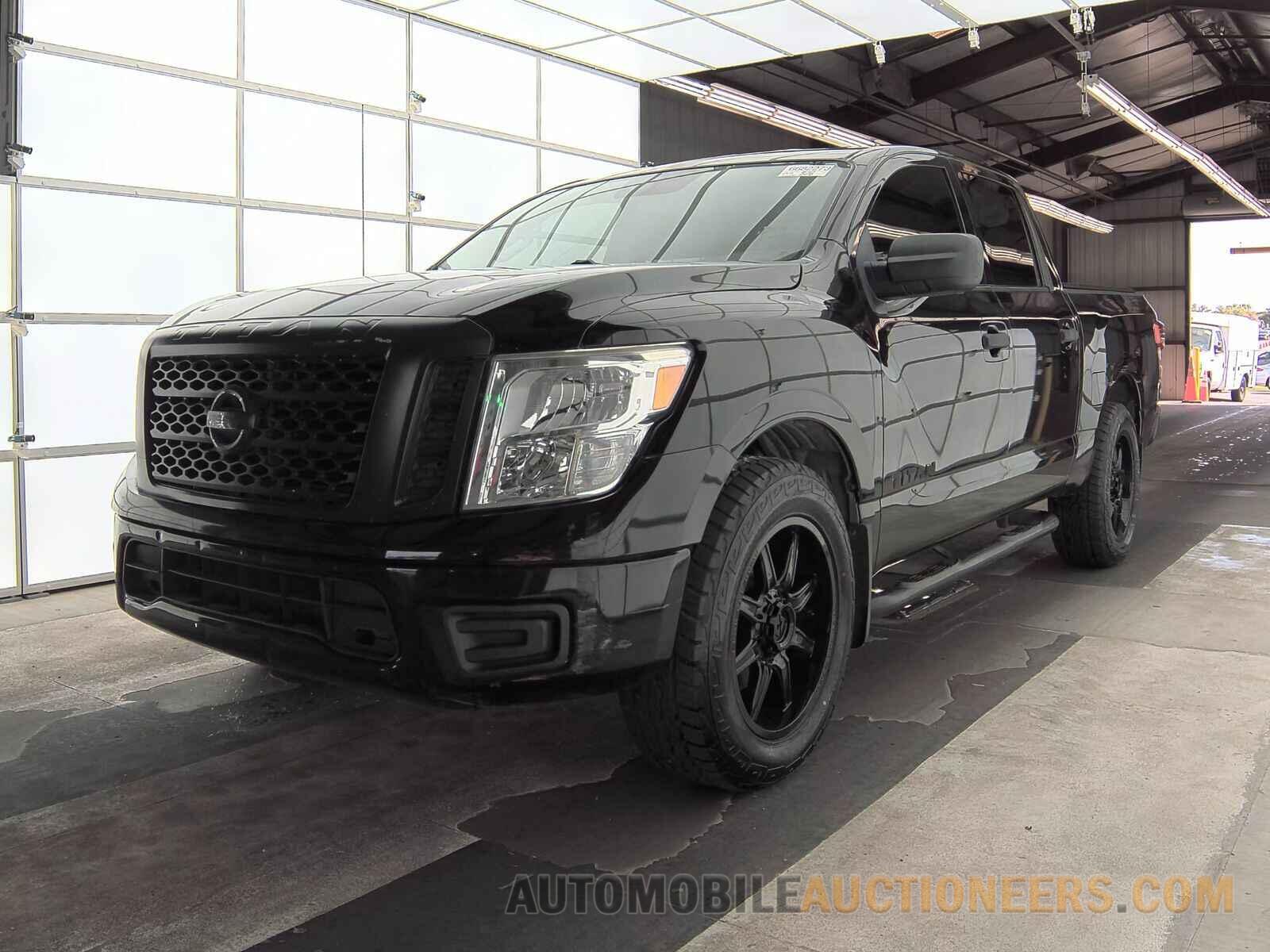 1N6AA1EK3HN523333 Nissan TITAN 2017