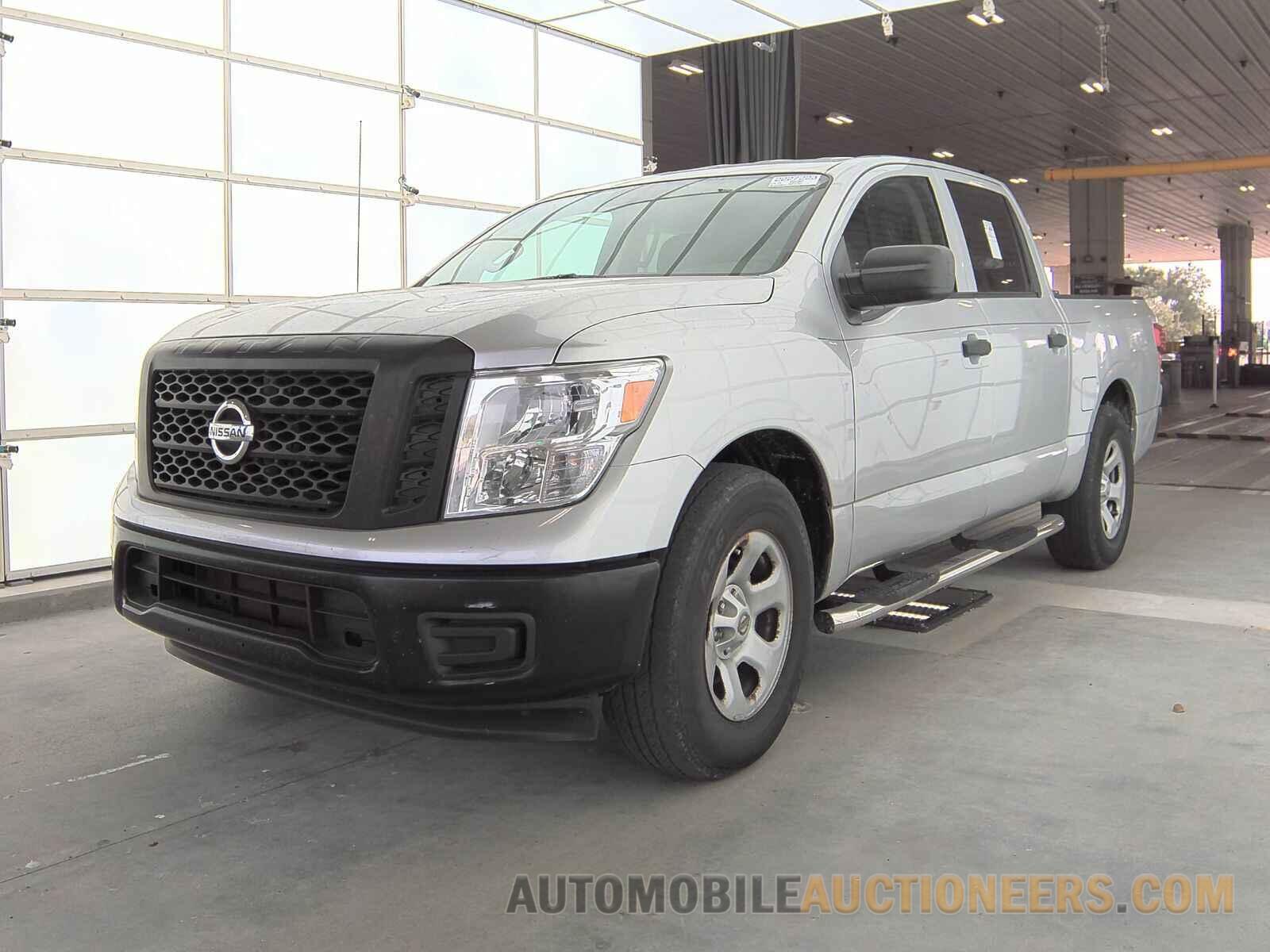 1N6AA1EK5HN527688 Nissan TITAN 2017