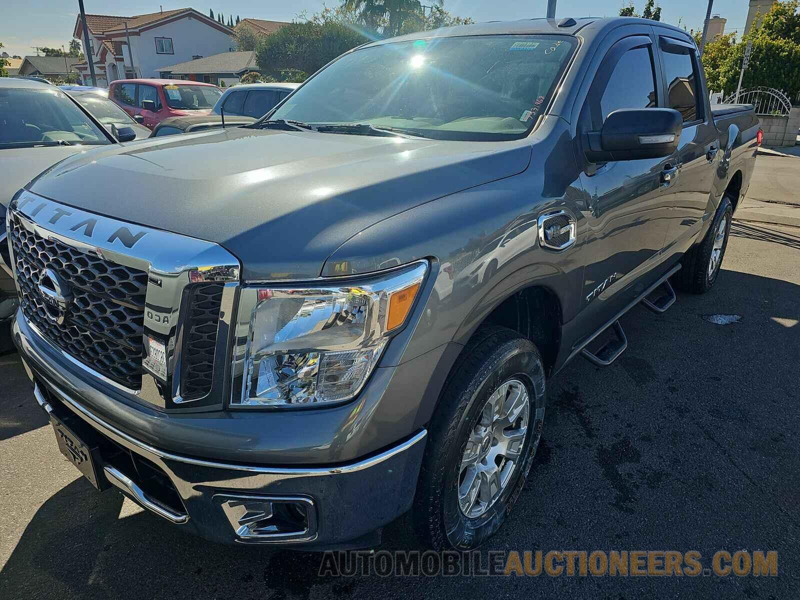 1N6AA1EK7HN535727 Nissan TITAN 2017