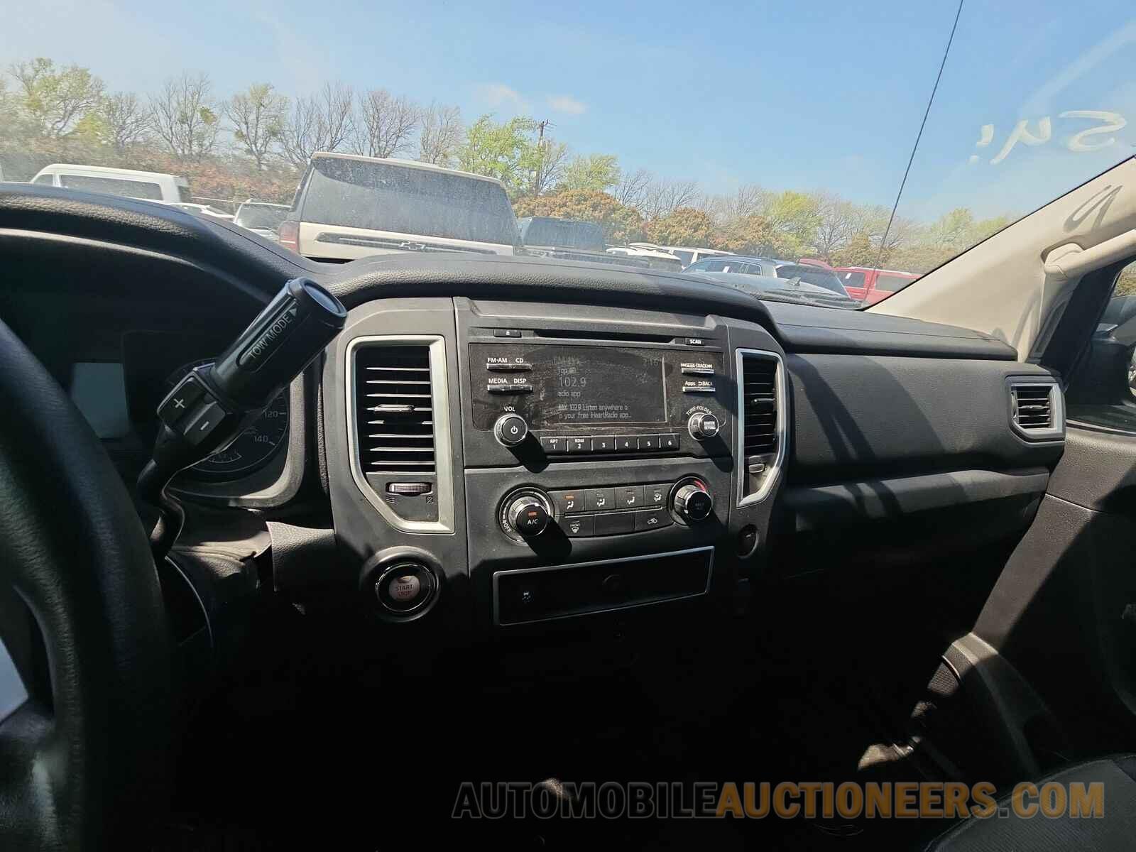 1N6AA1EK7HN541821 Nissan TITAN 2017