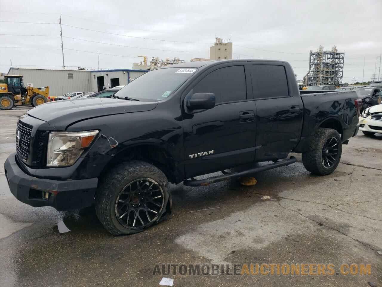 1N6AA1EKXHN570102 NISSAN TITAN 2017