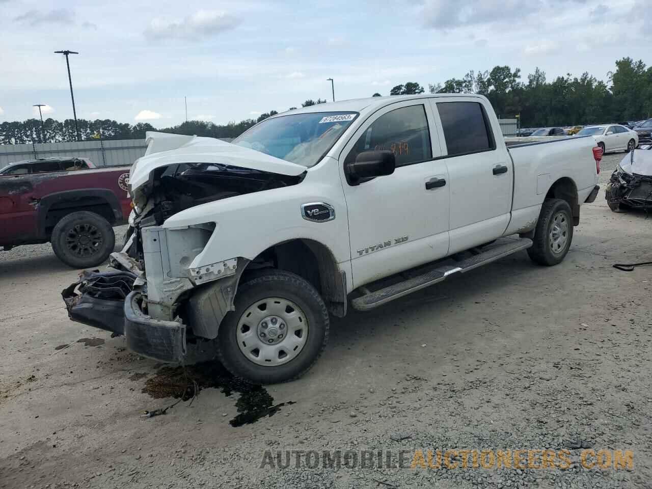 1N6AA1F32JN525801 NISSAN TITAN 2018