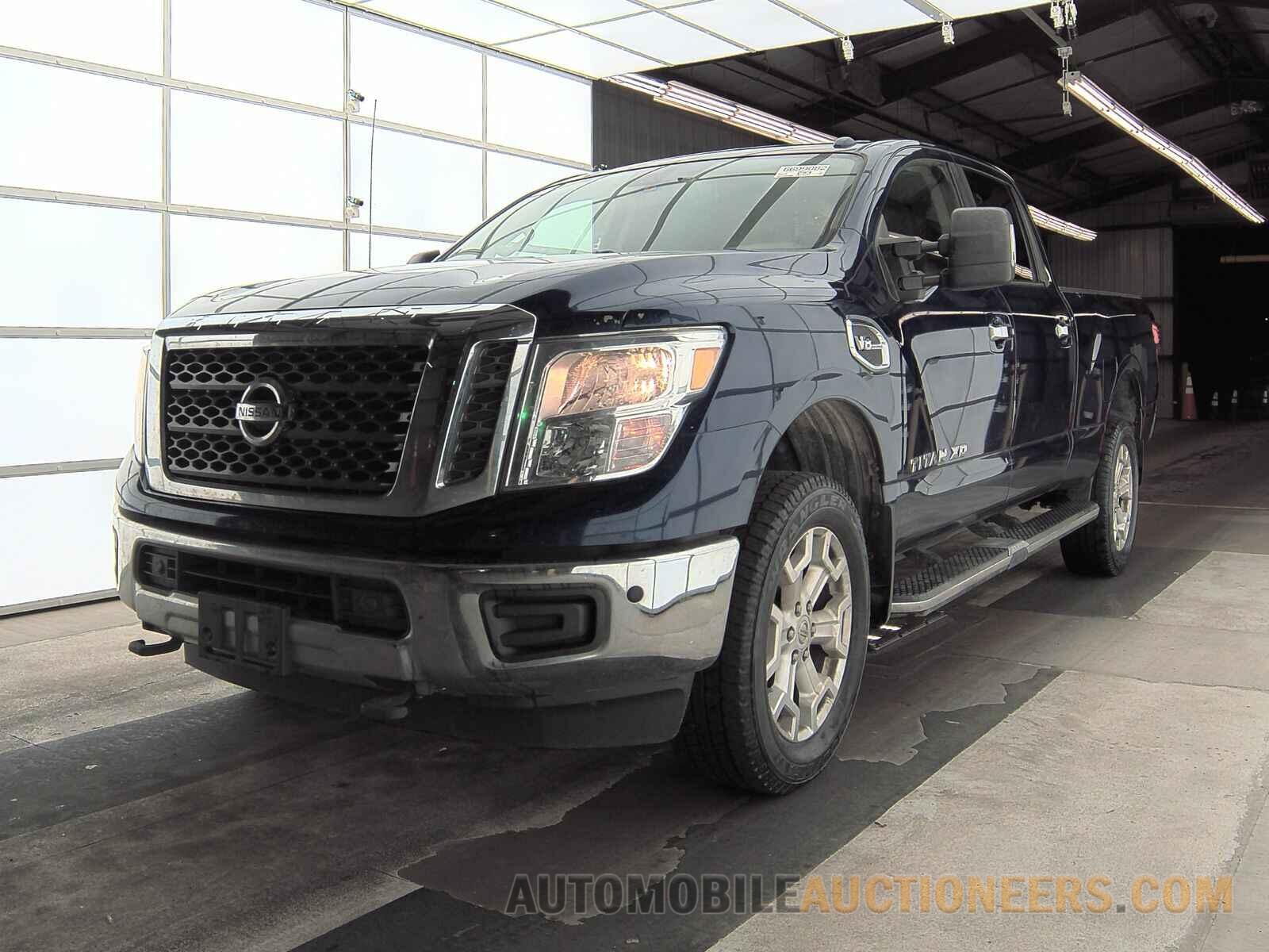 1N6AA1F40JN505877 Nissan TITAN XD 2018