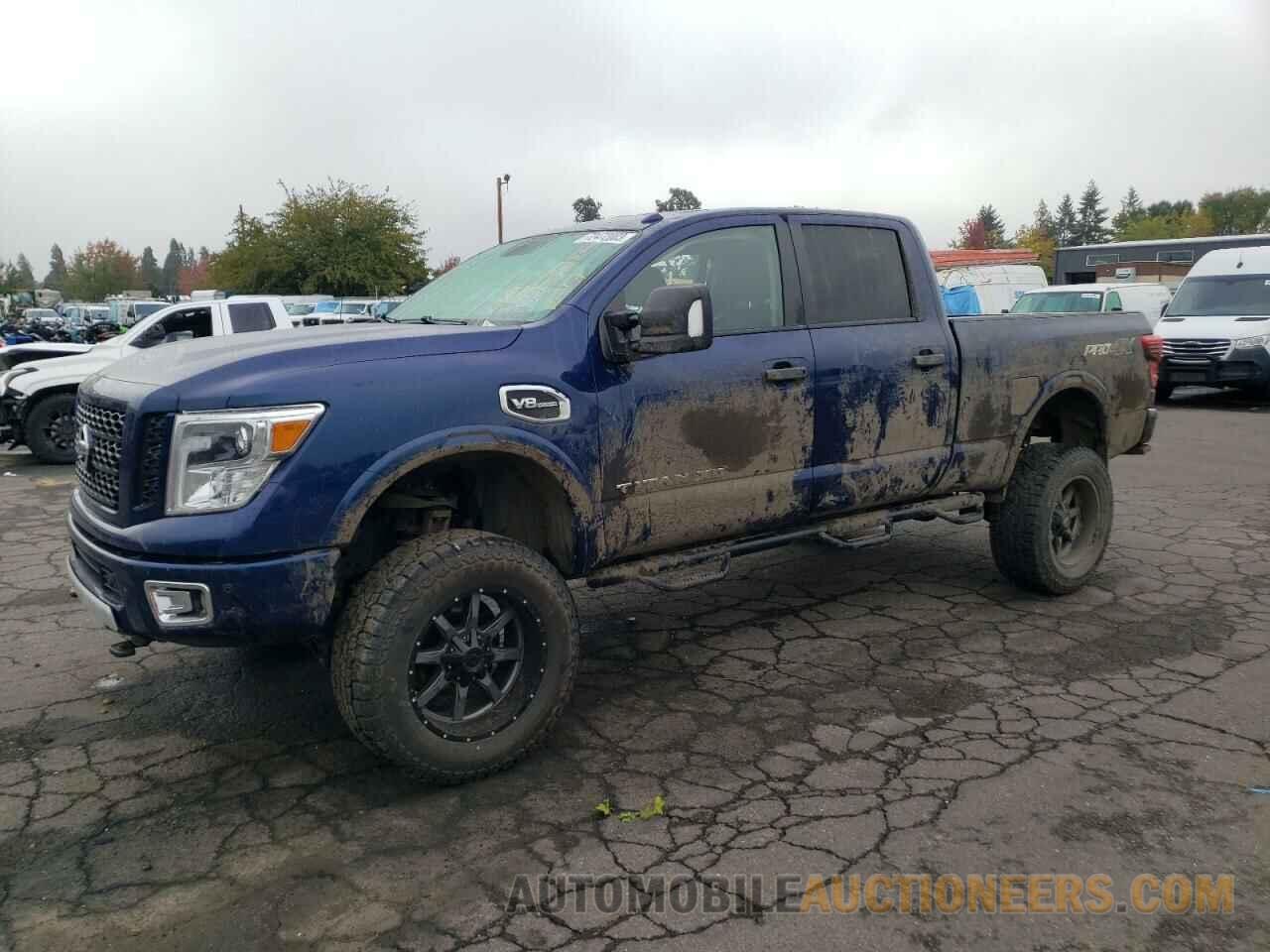 1N6AA1F40JN519777 NISSAN TITAN 2018