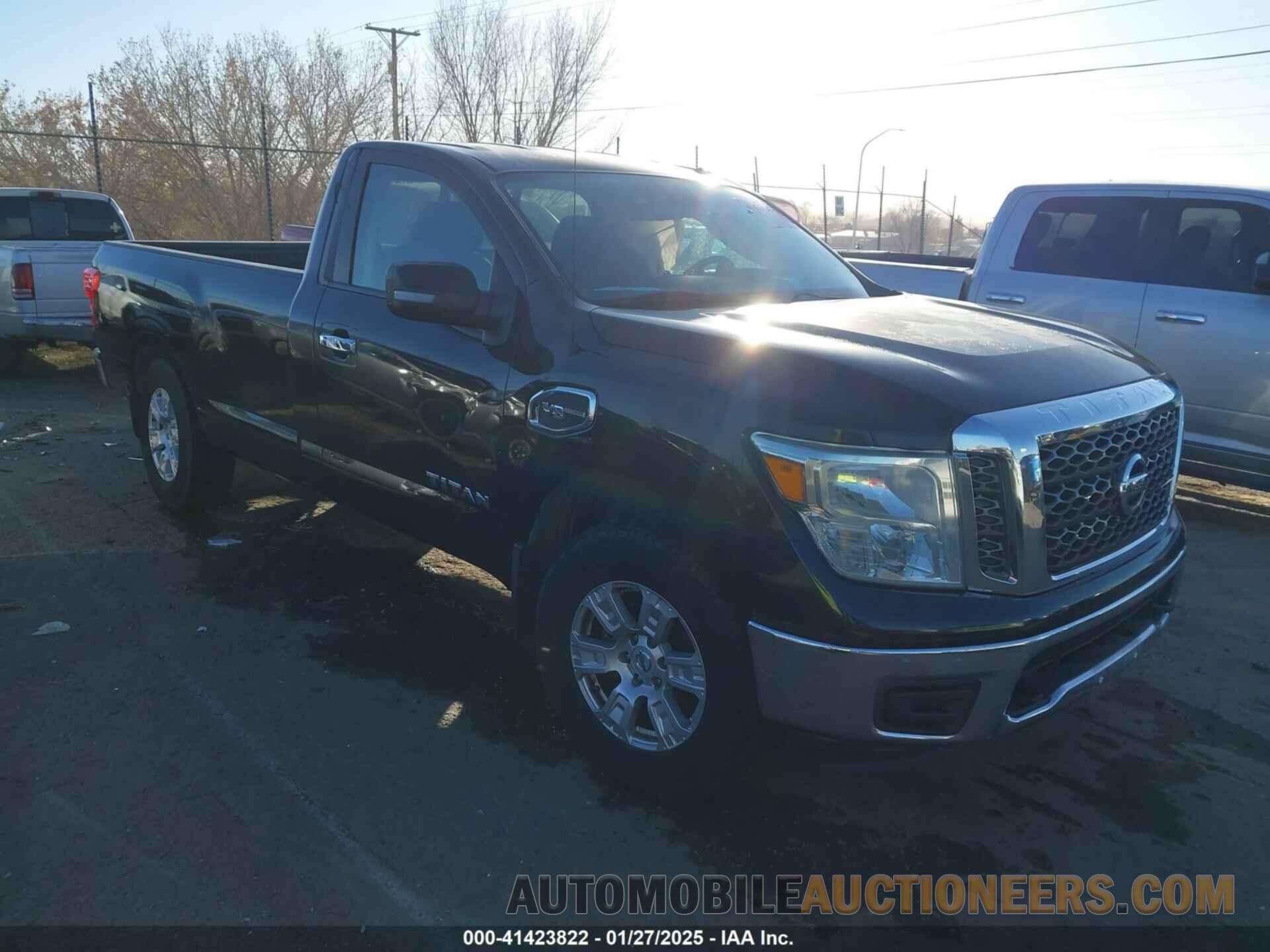 1N6AA1R87HN513757 NISSAN TITAN 2017