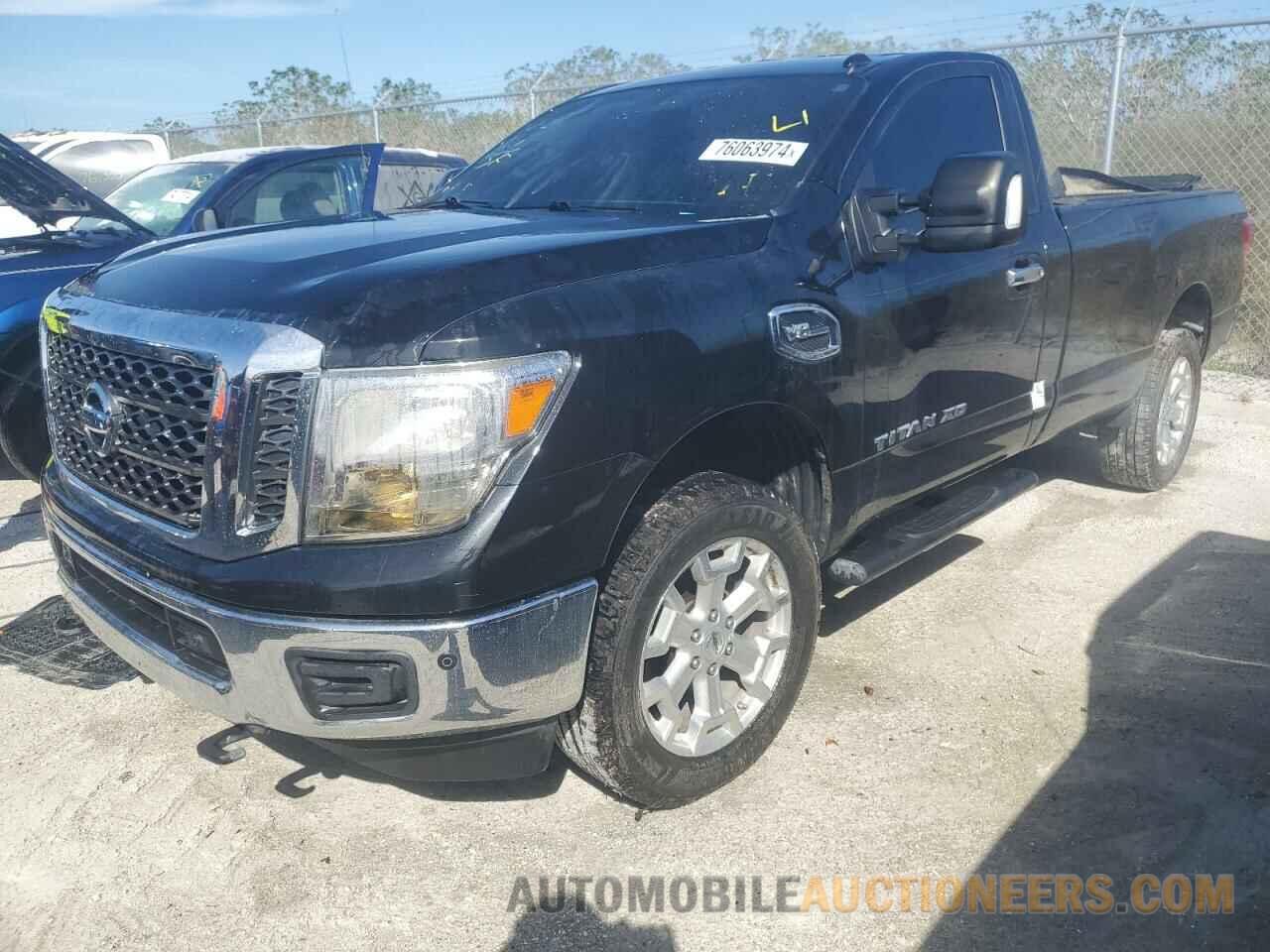 1N6AA1RP8JN505826 NISSAN TITAN 2018