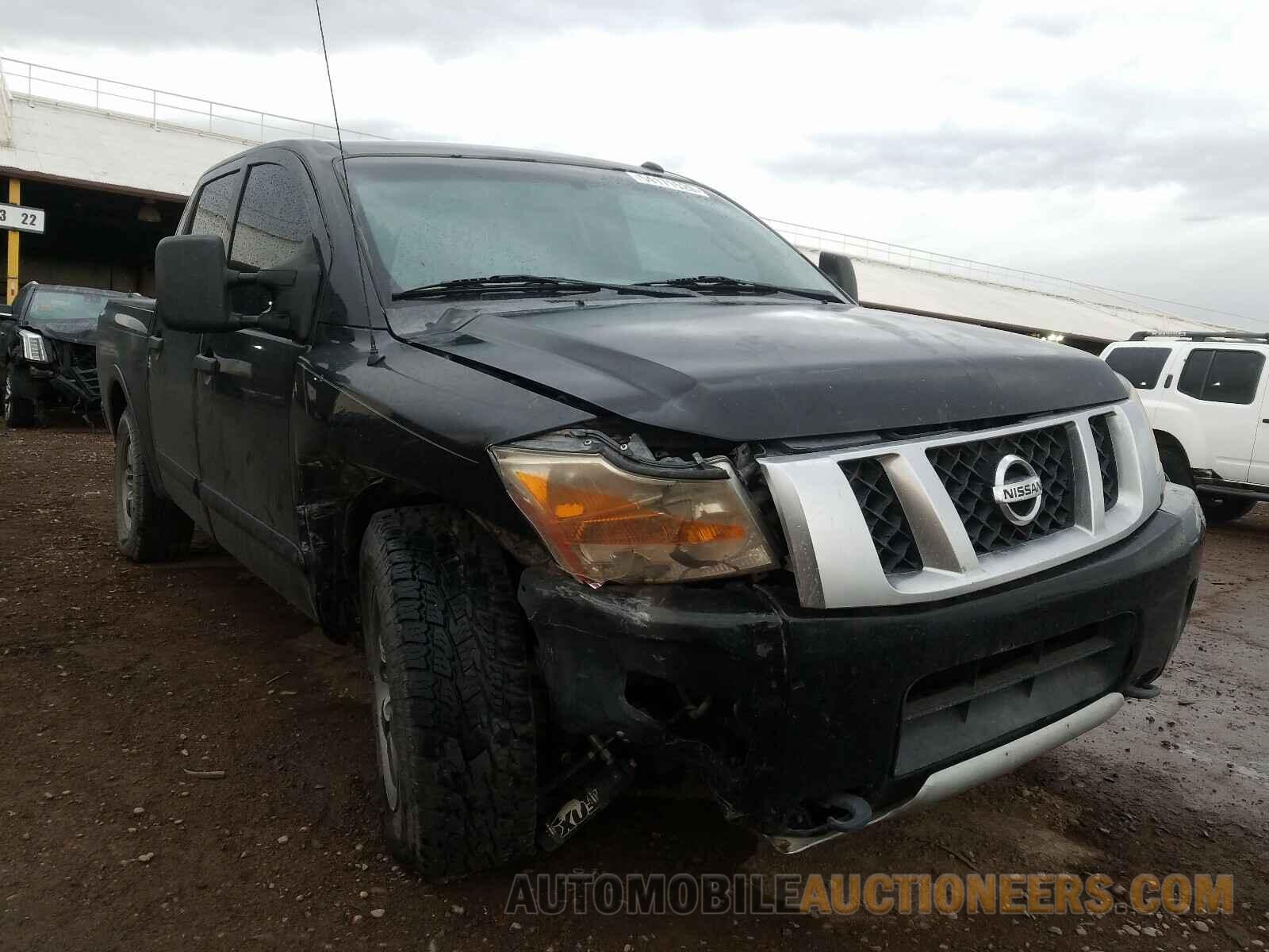 1N6BA0EC0EN512535 NISSAN TITAN 2014