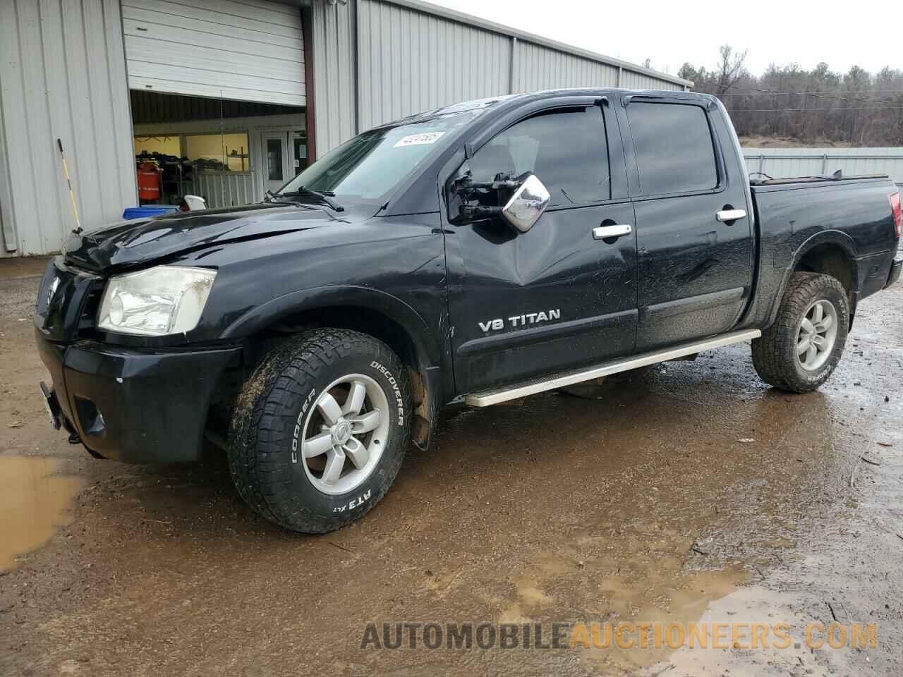 1N6BA0EC2BN325891 NISSAN TITAN 2011