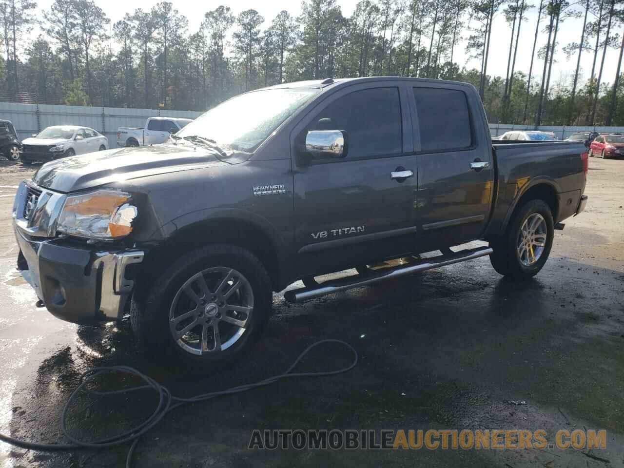 1N6BA0EC2CN329683 NISSAN TITAN 2012