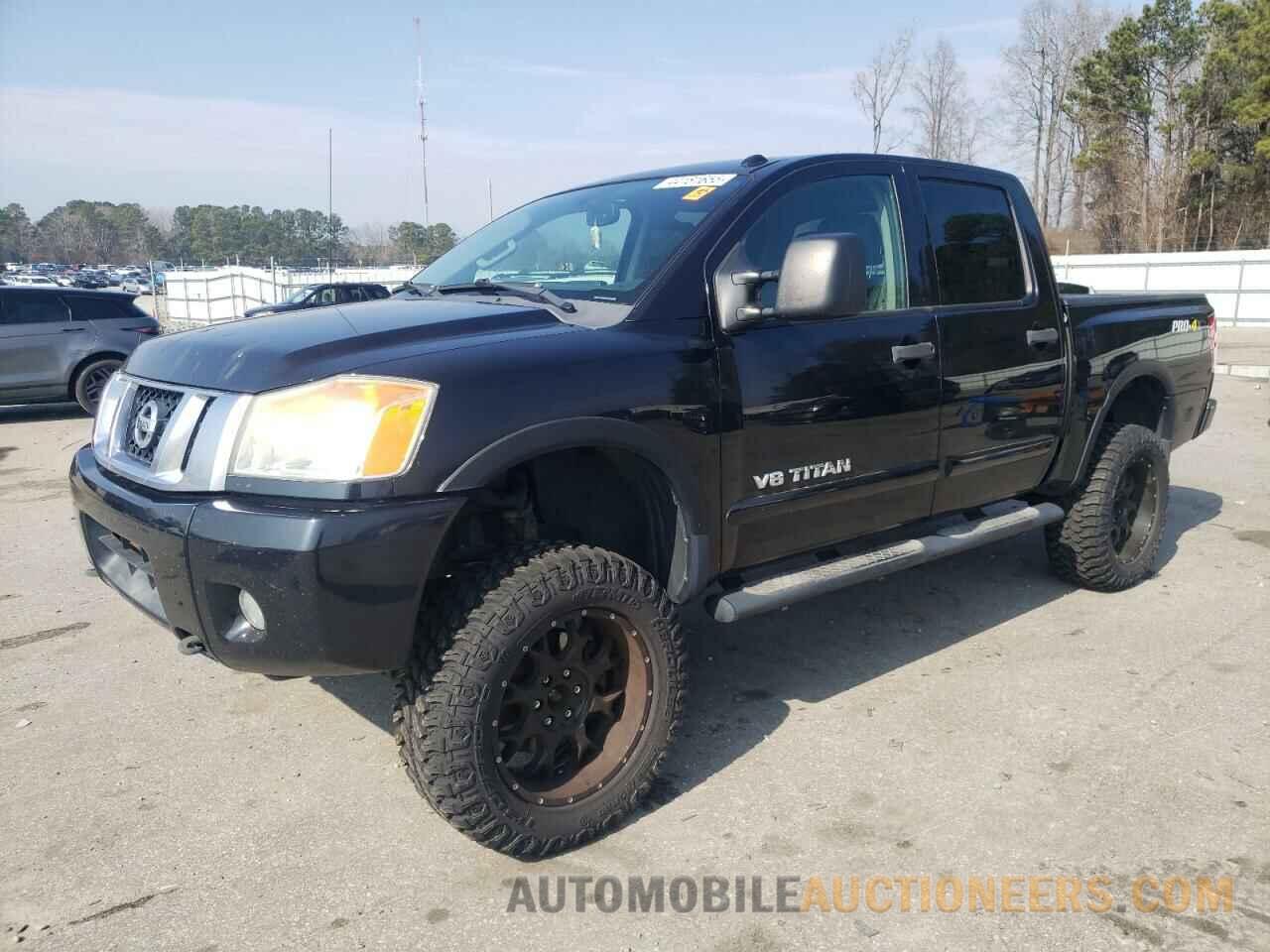 1N6BA0EC2DN306129 NISSAN TITAN 2013