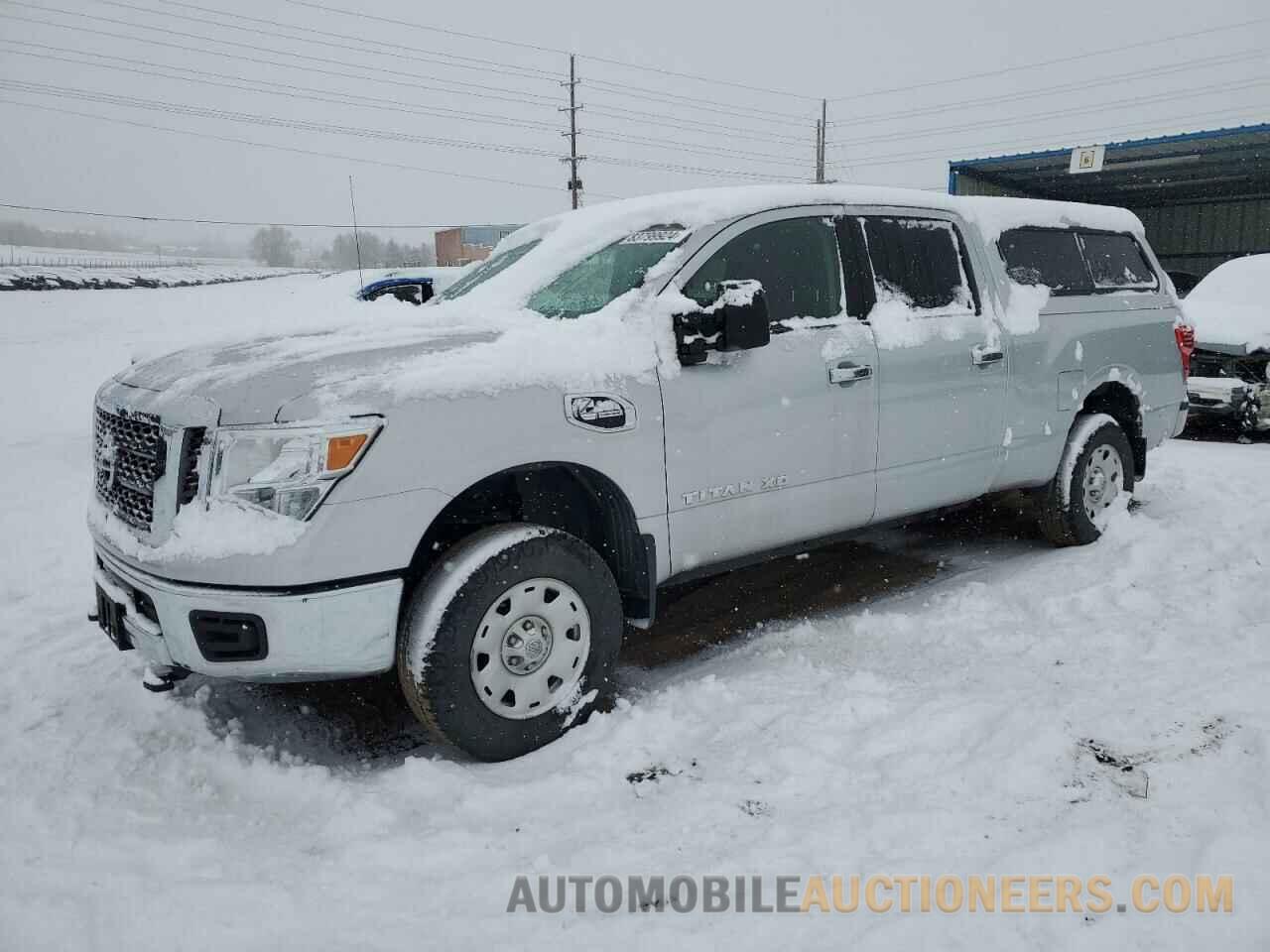 1N6BA1F34HN525863 NISSAN TITAN 2017