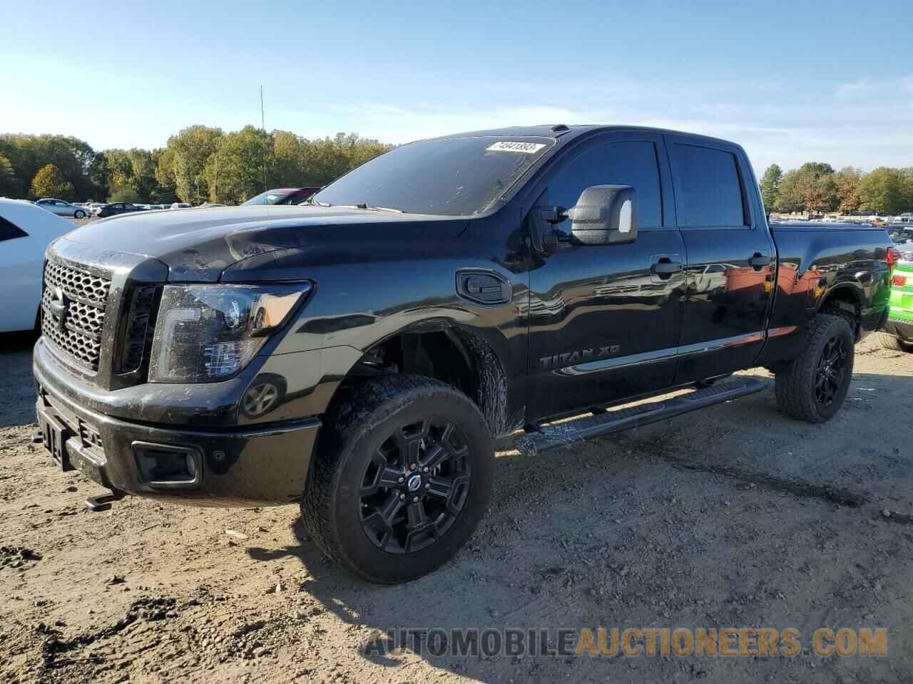 1N6BA1F40JN533053 NISSAN TITAN 2018