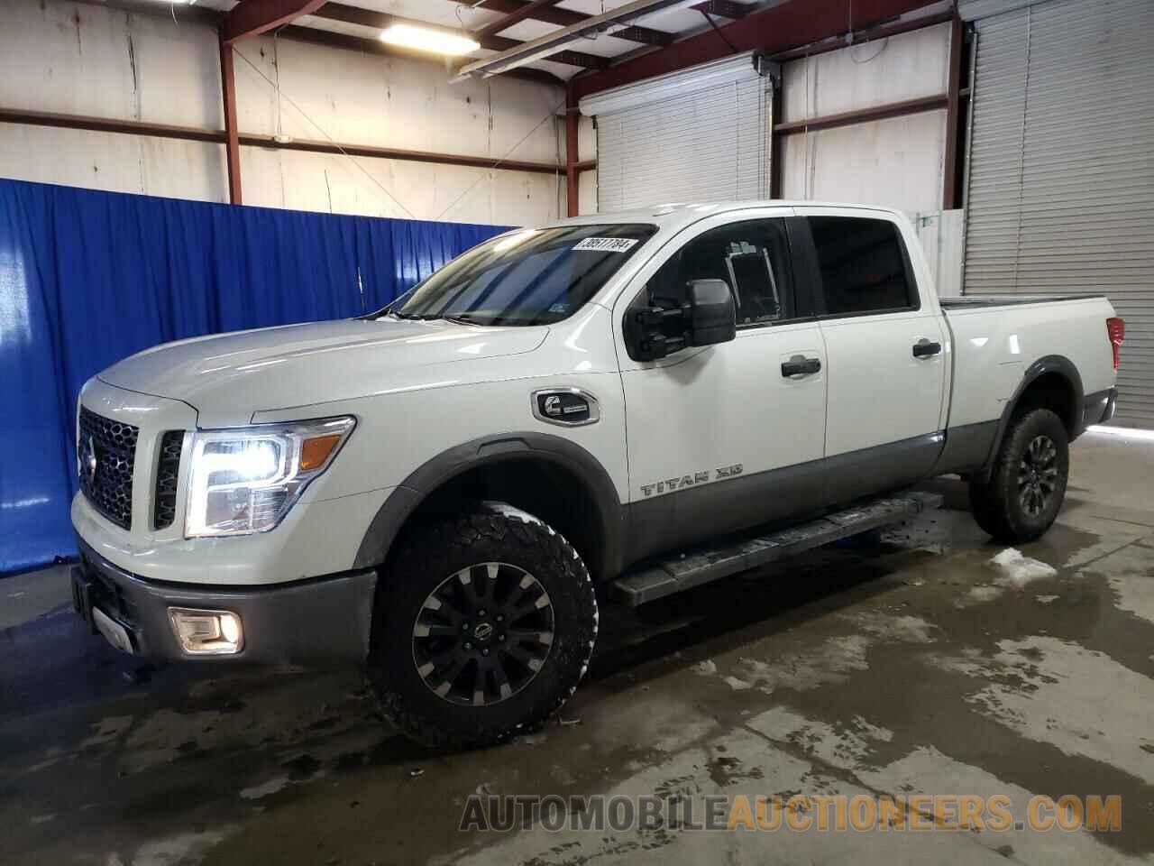 1N6BA1F42KN520483 NISSAN TITAN 2019