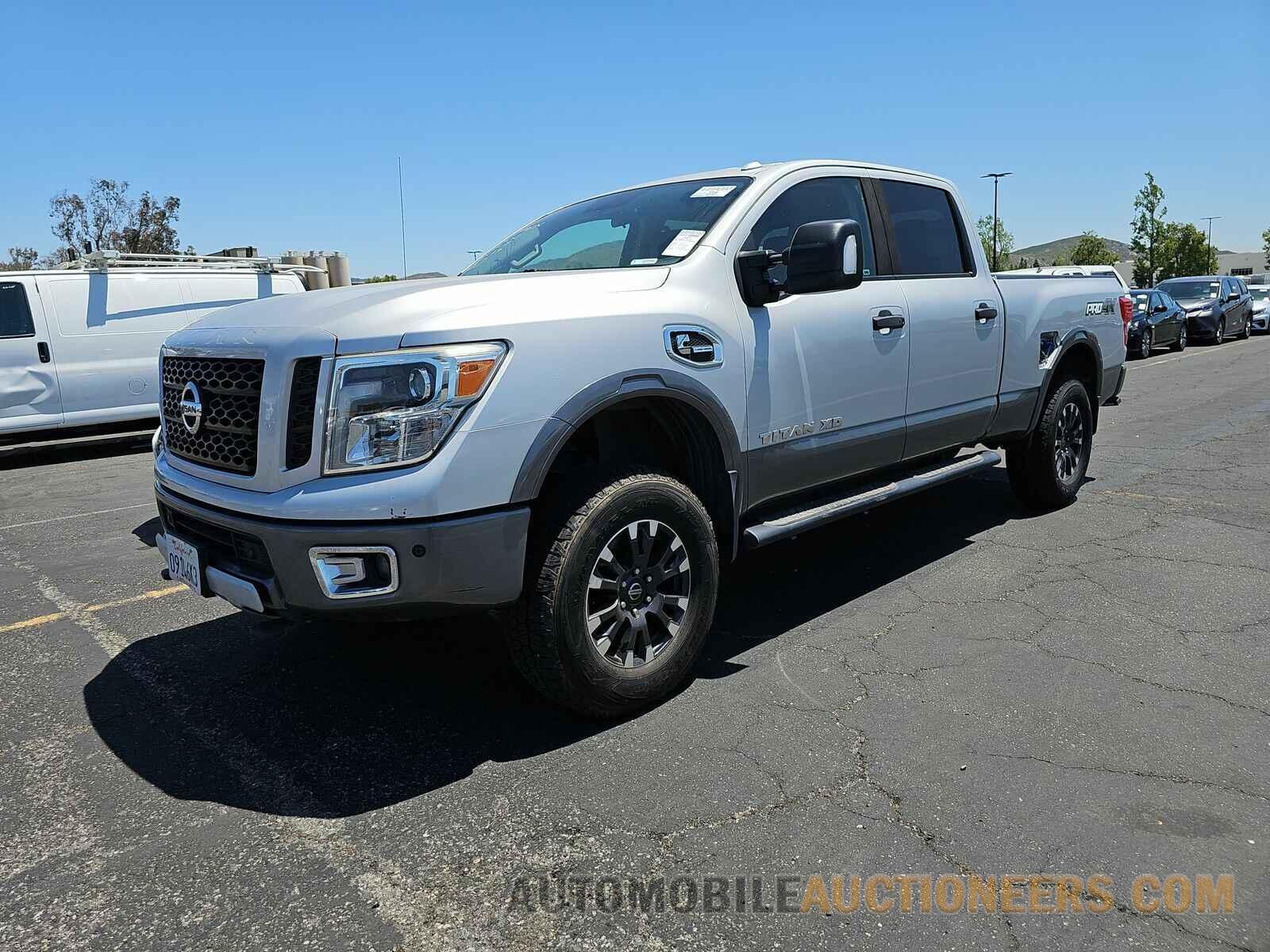 1N6BA1F45HN549632 Nissan TITAN XD 2017