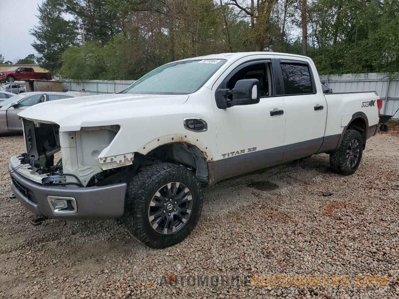 1N6BA1F45HN559724 NISSAN TITAN 2017