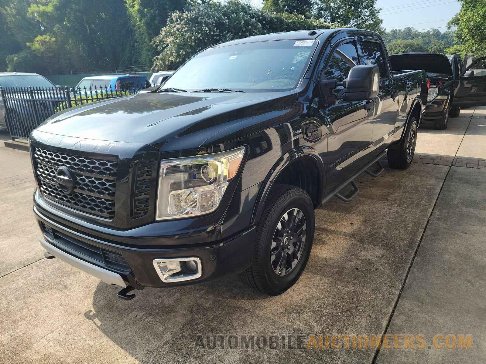 1N6BA1F49HN576168 Nissan TITAN XD 2017