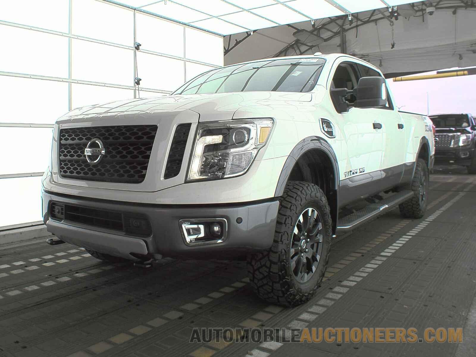 1N6BA1F49JN526716 Nissan TITAN XD 2018