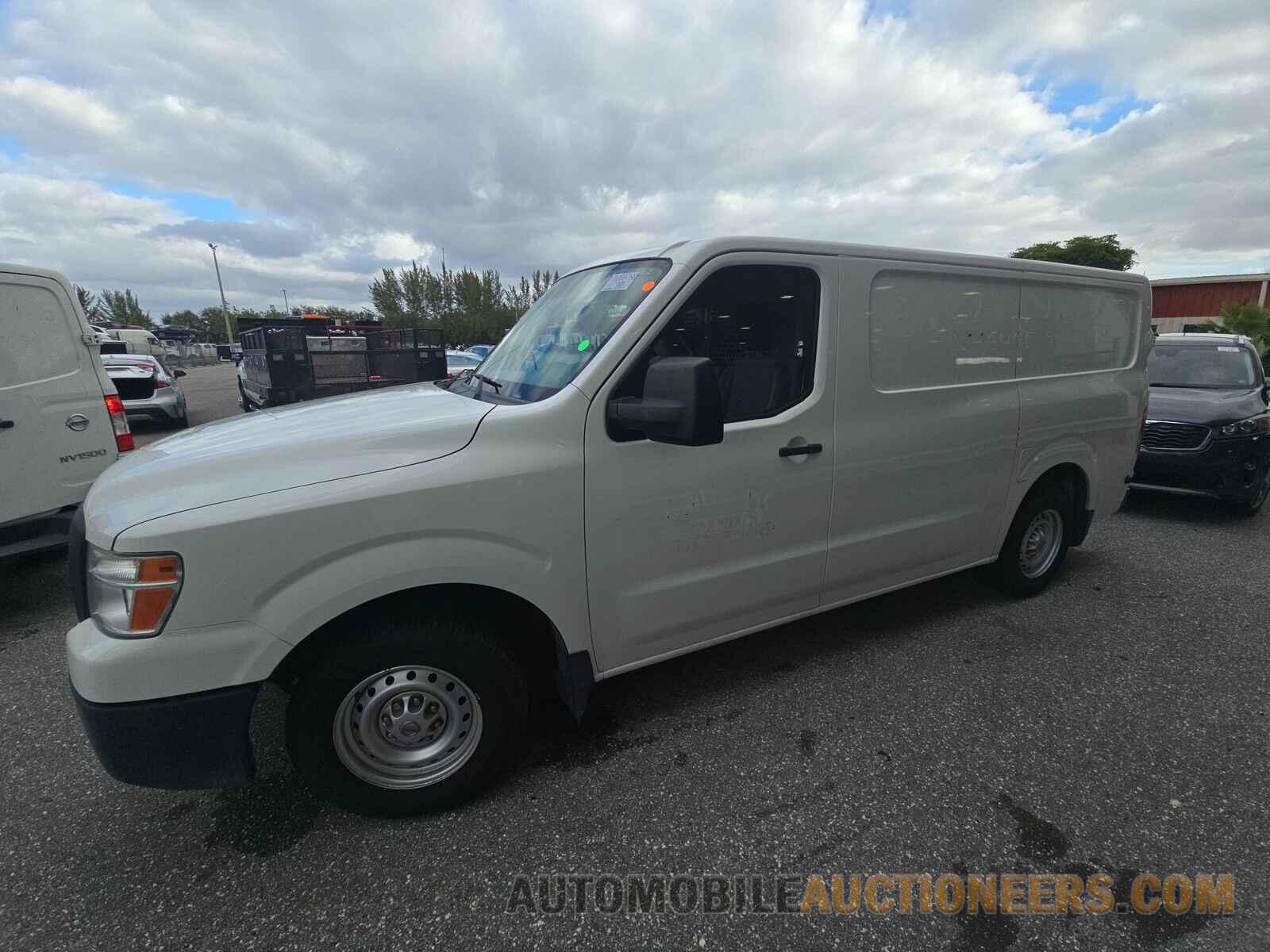 1N6BF0KM4GN808482 Nissan NV15 2016