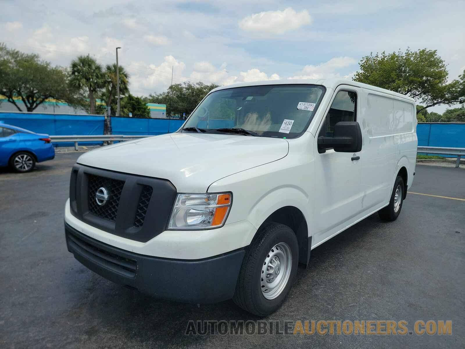 1N6BF0KM6HN805262 Nissan NV15 2017