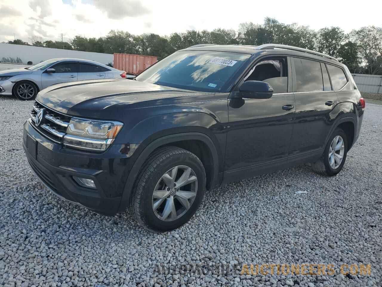 1V2CR2CA1JC564645 VOLKSWAGEN ATLAS 2018