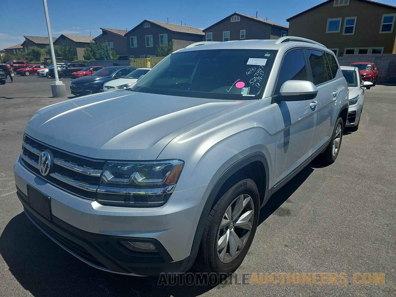 1V2CR2CA3JC586775 Volkswagen Atlas 2018