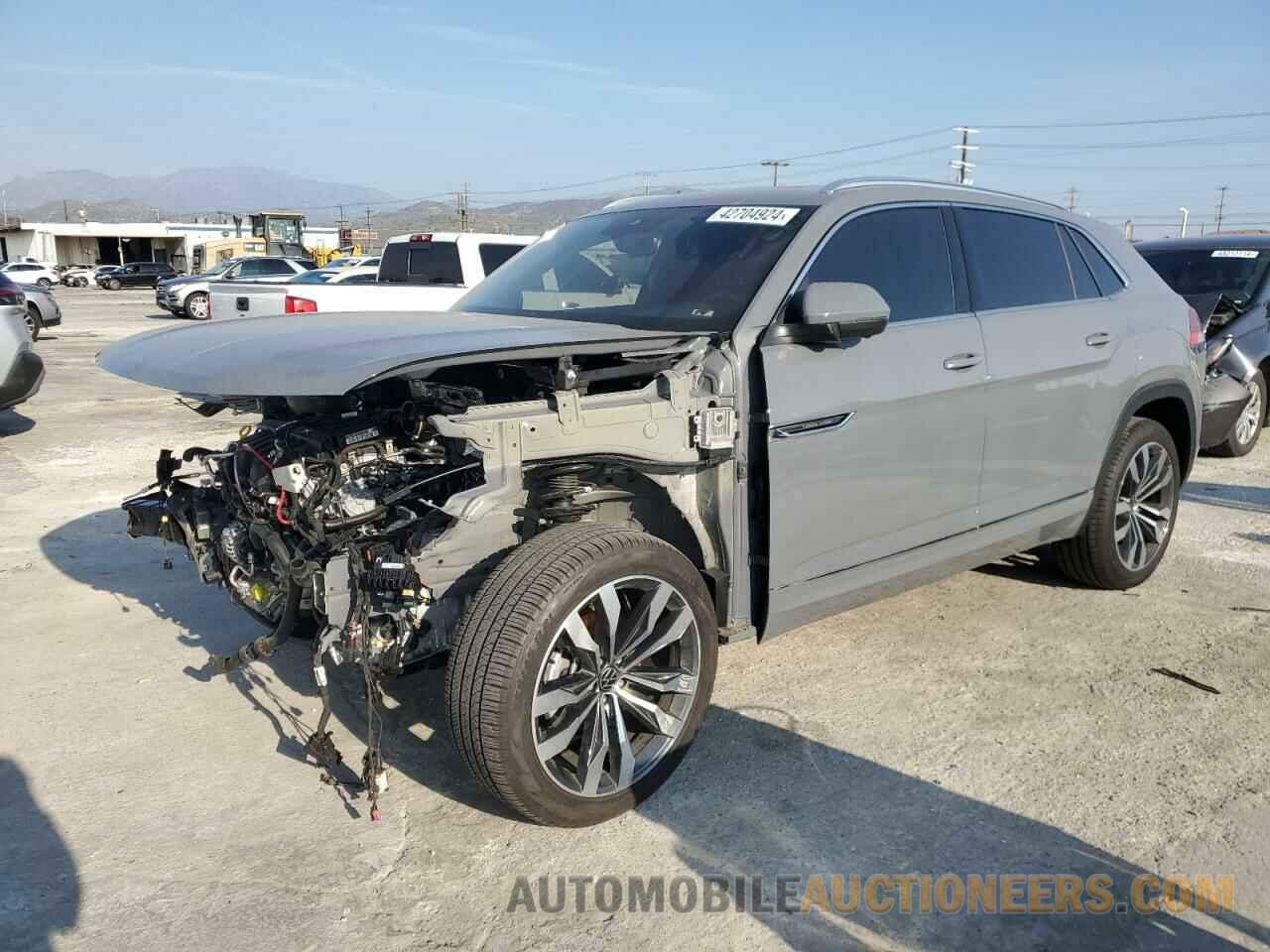 1V2FE2CA2PC206455 VOLKSWAGEN ATLAS 2023