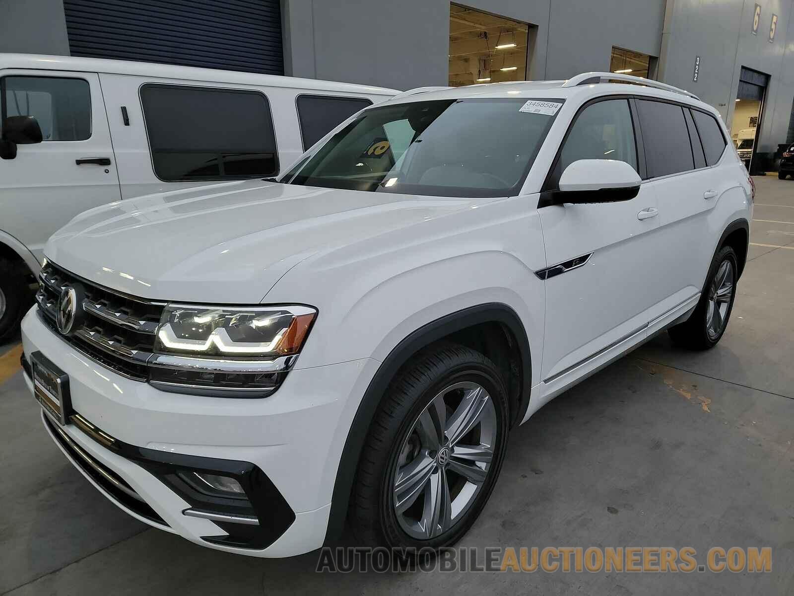 1V2FR2CA3JC582464 Volkswagen Atlas 2018