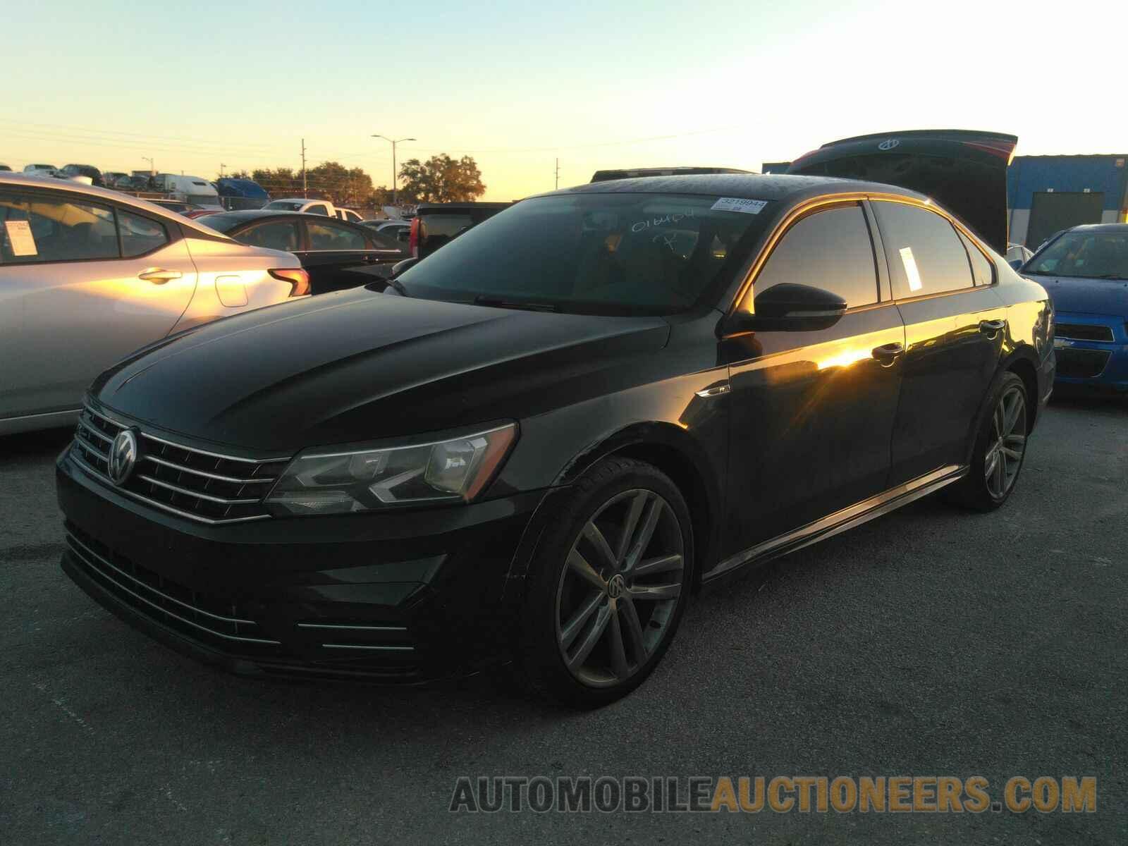 1VWAA7A33JC016404 Volkswagen Passat 2018