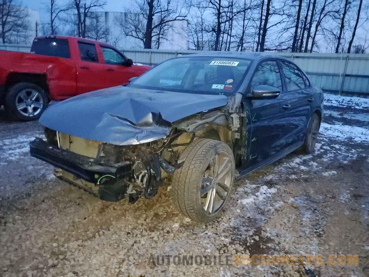 1VWAA7A35JC013889 VOLKSWAGEN PASSAT 2018