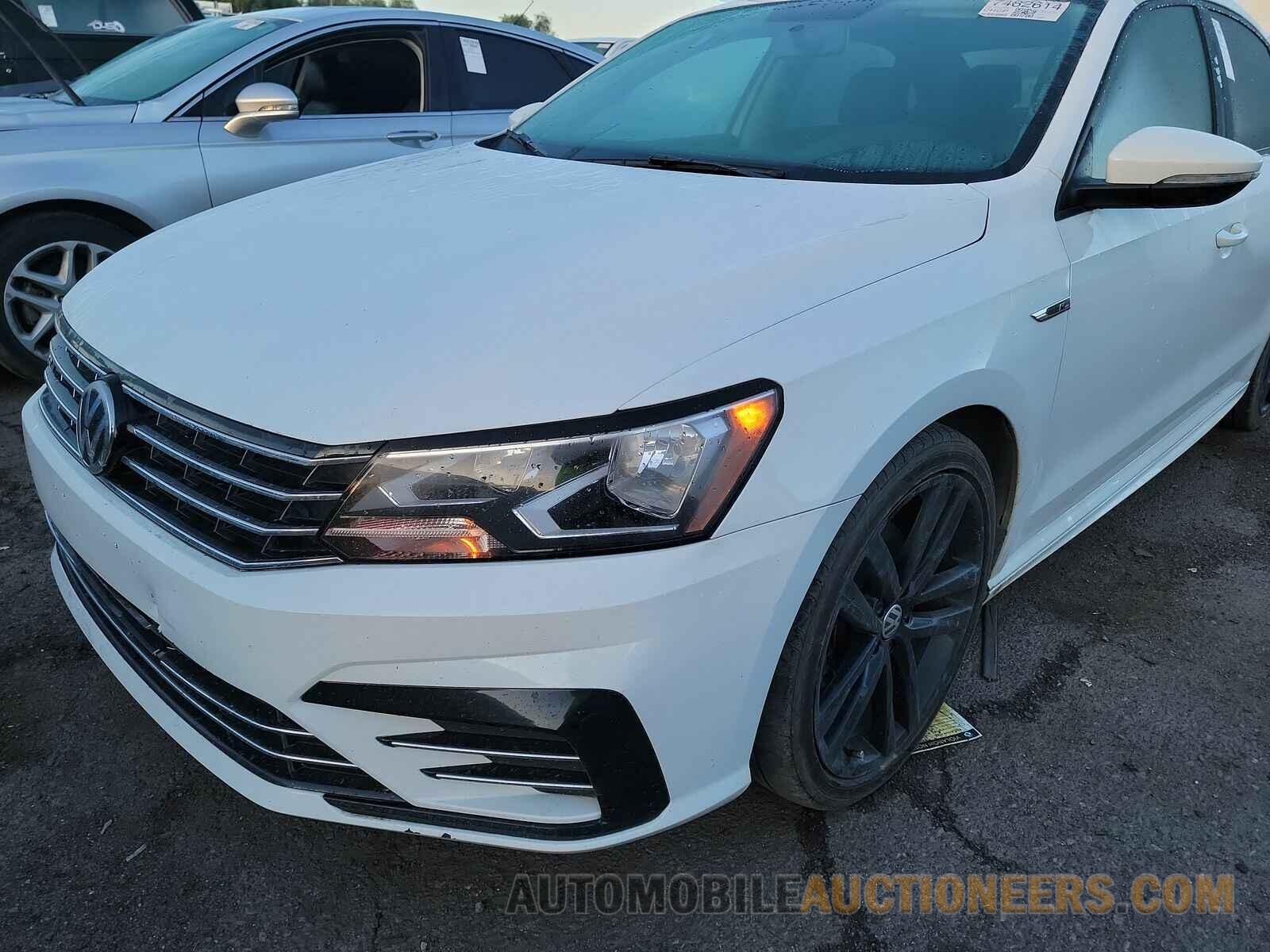 1VWAA7A35JC033348 Volkswagen Passat 2018