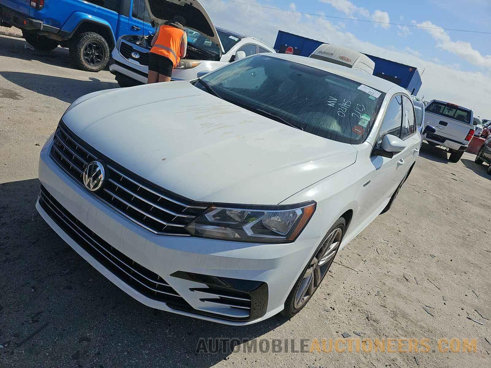 1VWAA7A38JC021145 Volkswagen Passat 2018