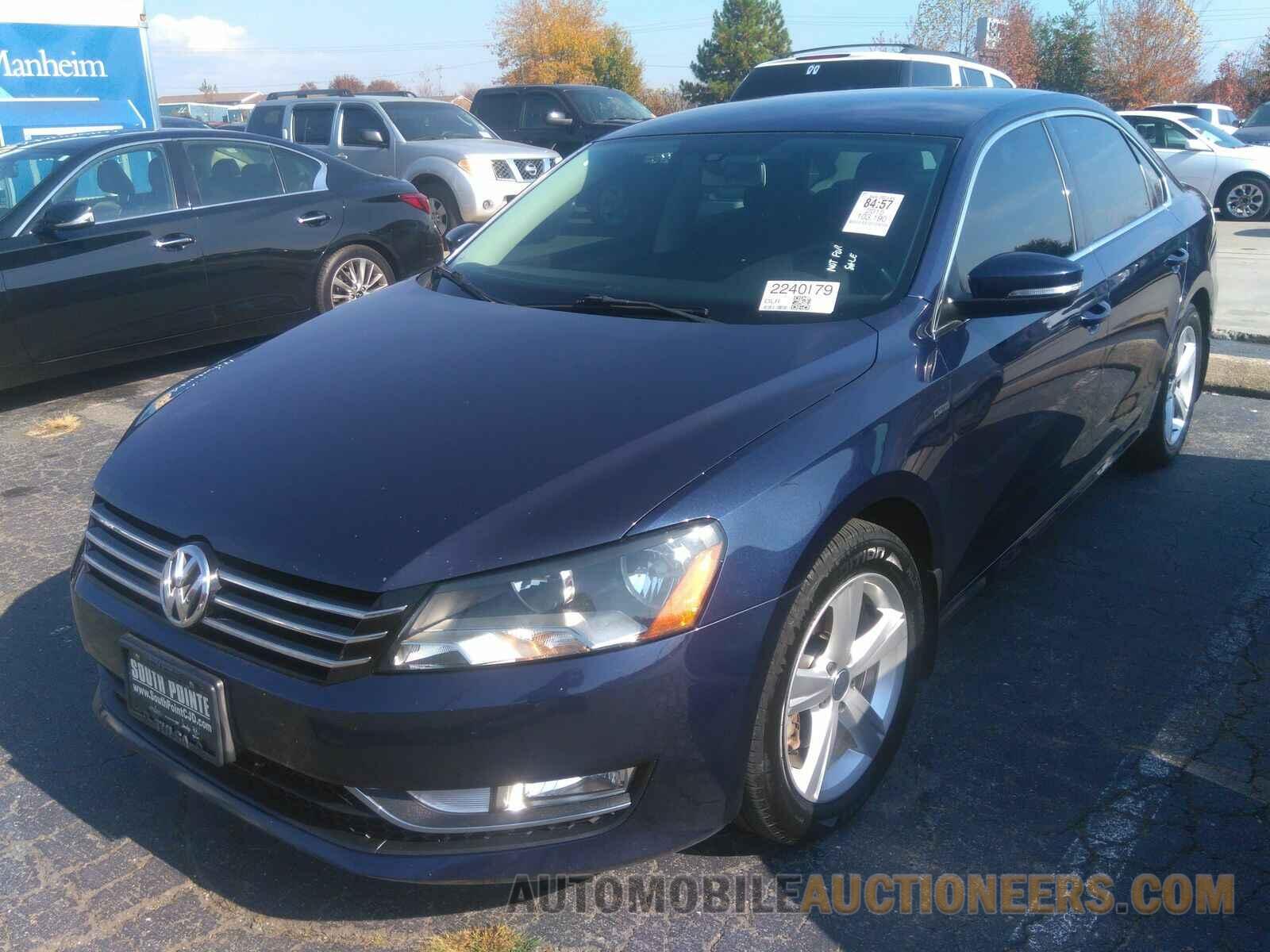 1VWAS7A36FC107588 Volkswagen Passat 2015