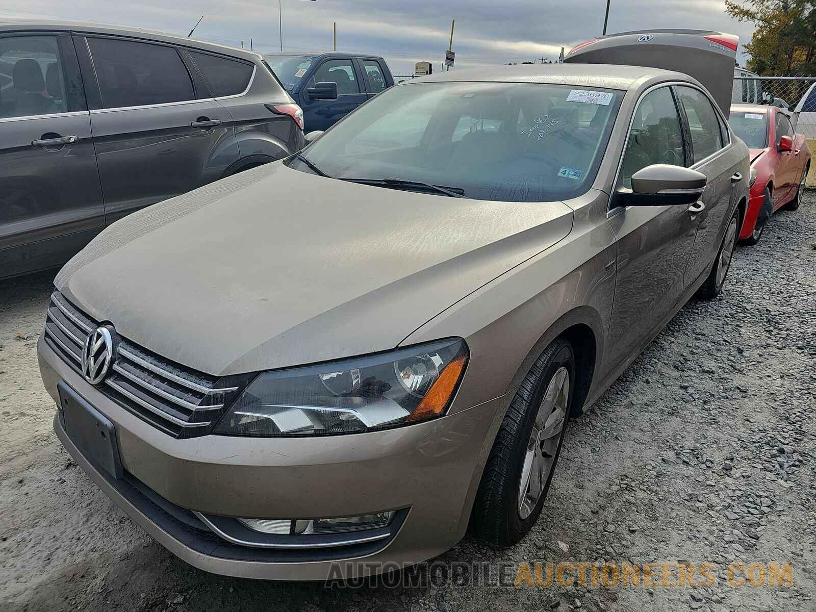 1VWAT7A31FC121282 Volkswagen Passat 2015